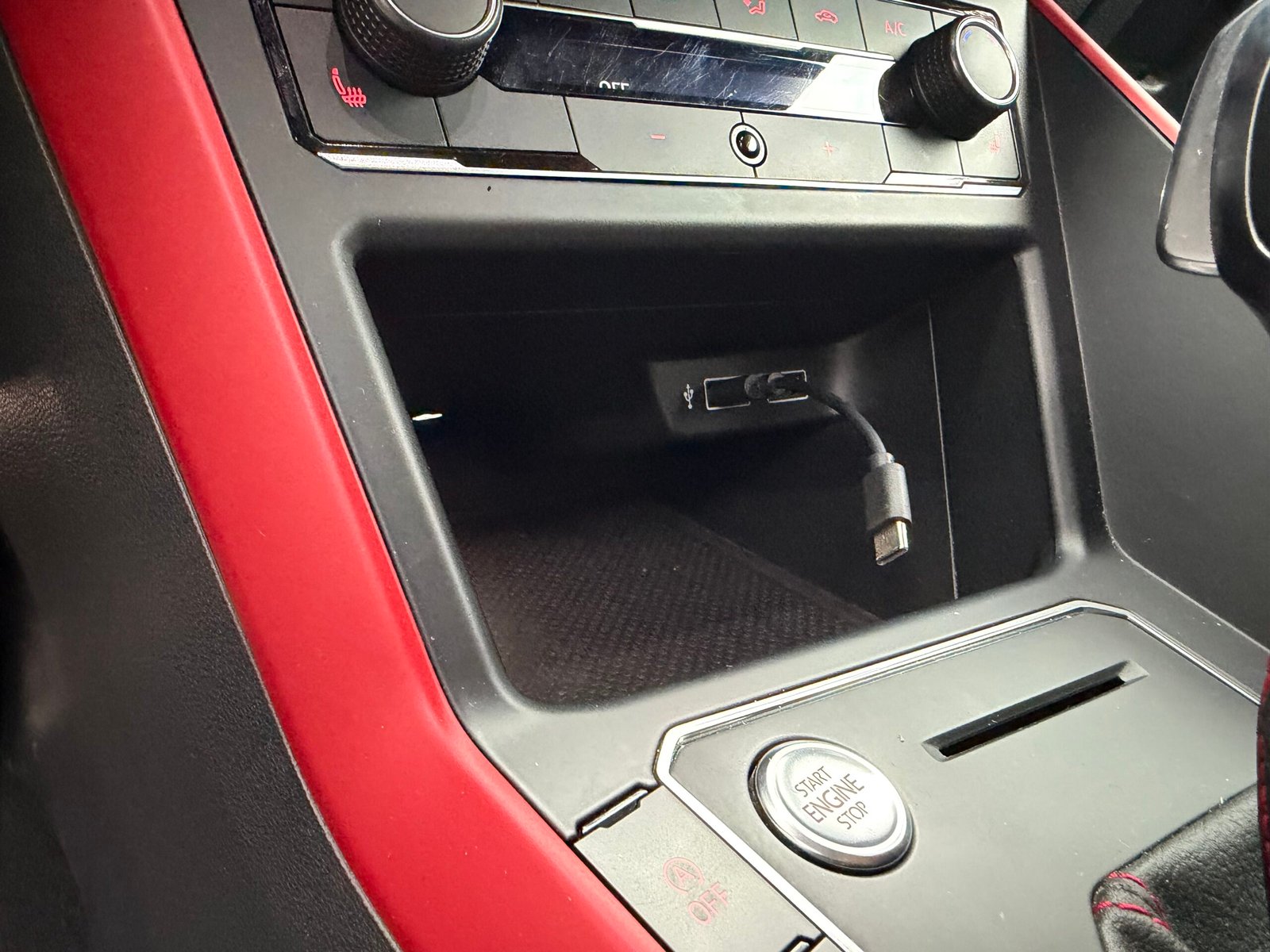 VOLKSWAGEN Polo VI GTI 2.0 TFSI 16V GPF BMT DSG6 200 cv Boîte auto