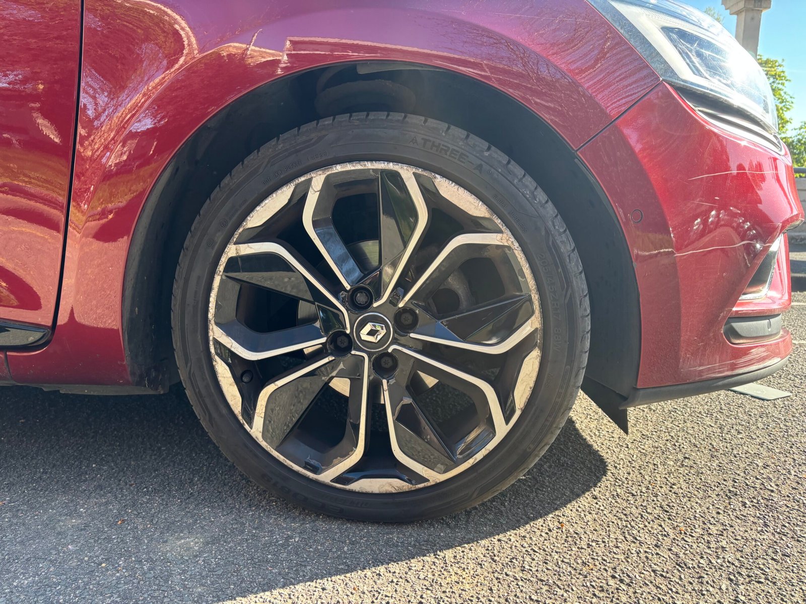 RENAULT Clio IV 1.2 TCe 118ch “Energy intens”