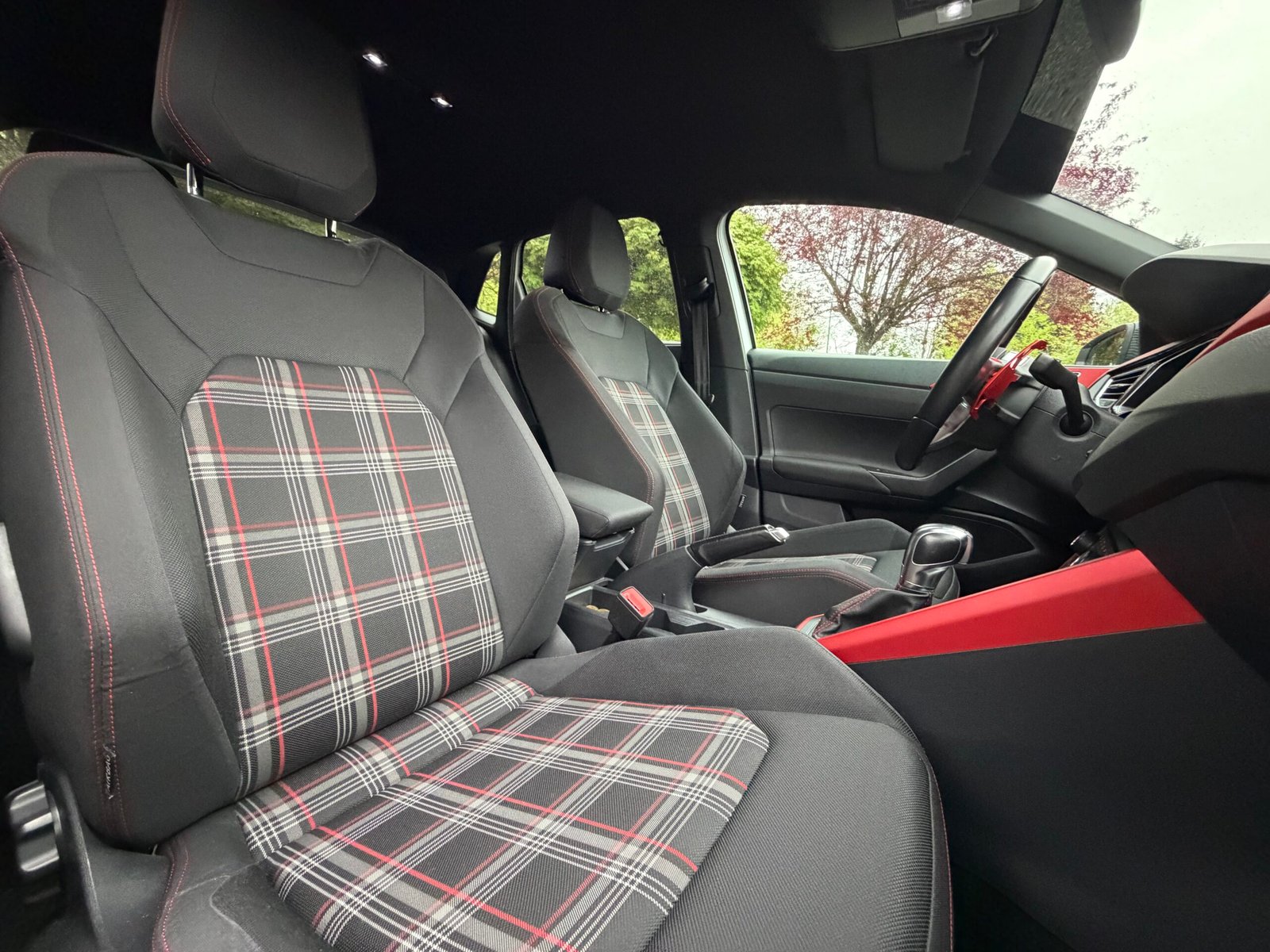 VOLKSWAGEN Polo VI GTI 2.0 TFSI 16V GPF BMT DSG6 200 cv Boîte auto