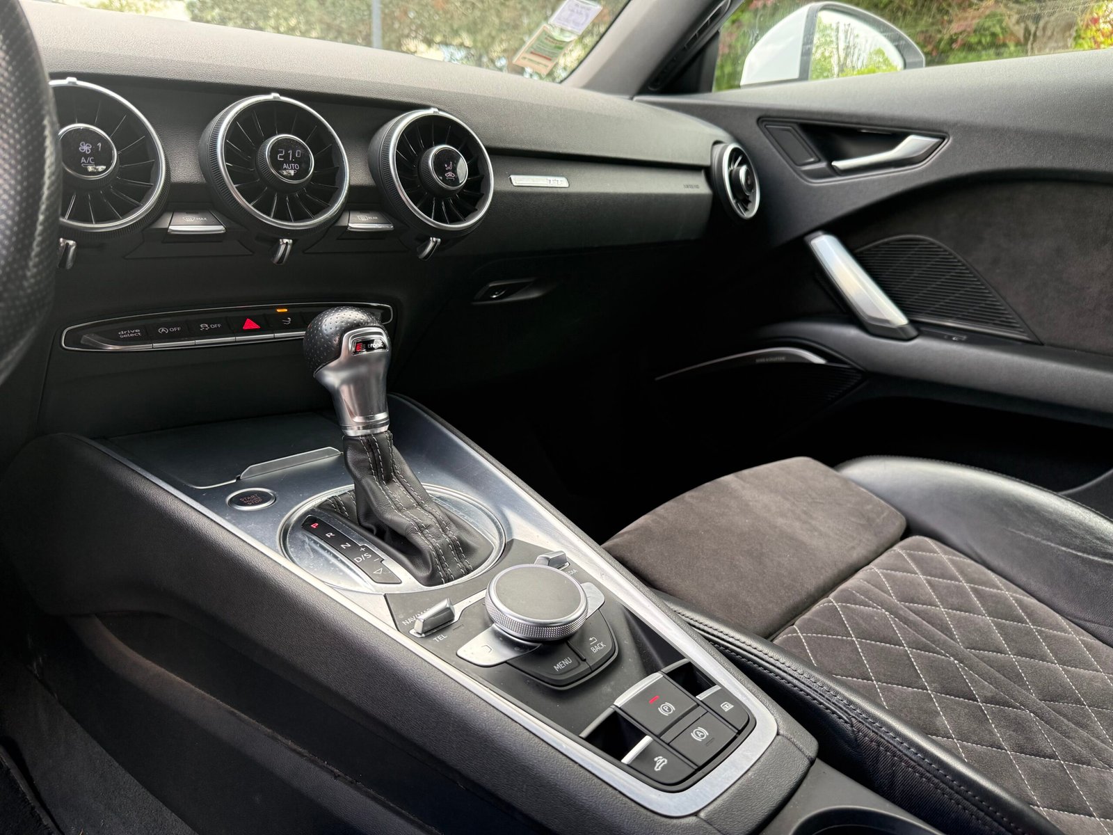 AUDI TT III COUPE 2.0 TDI 184 S LINE