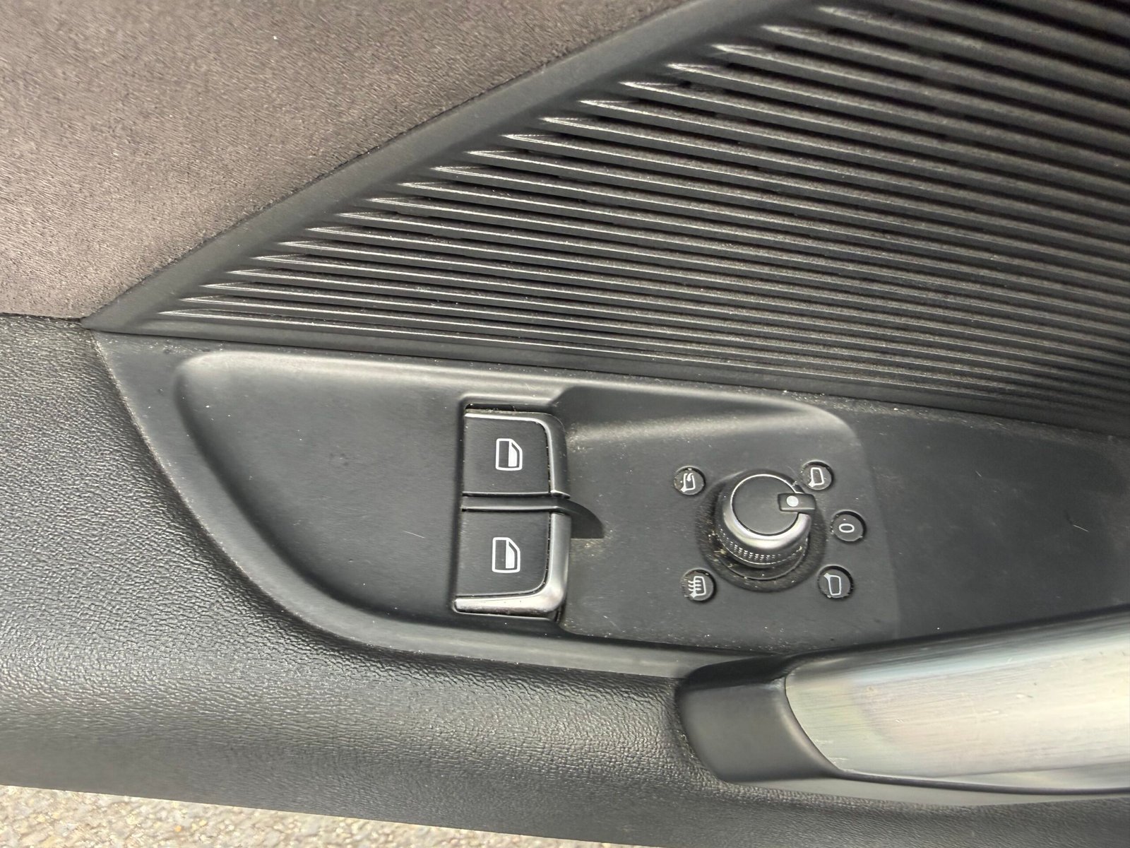 AUDI TT III COUPE 2.0 TDI 184 S LINE