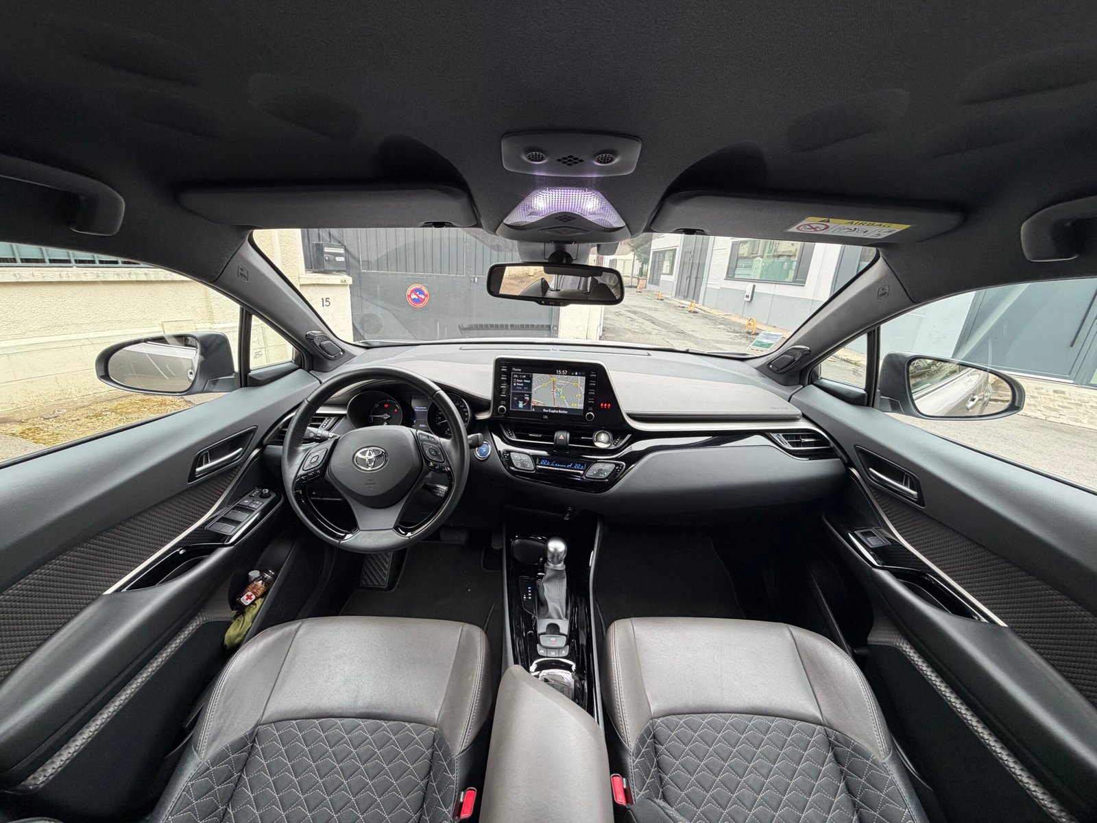 TOYOTA C-HR I Phase 2 2.0 VVT-i 16V 184 HSD Hybrid CVT 153 cv Boîte auto