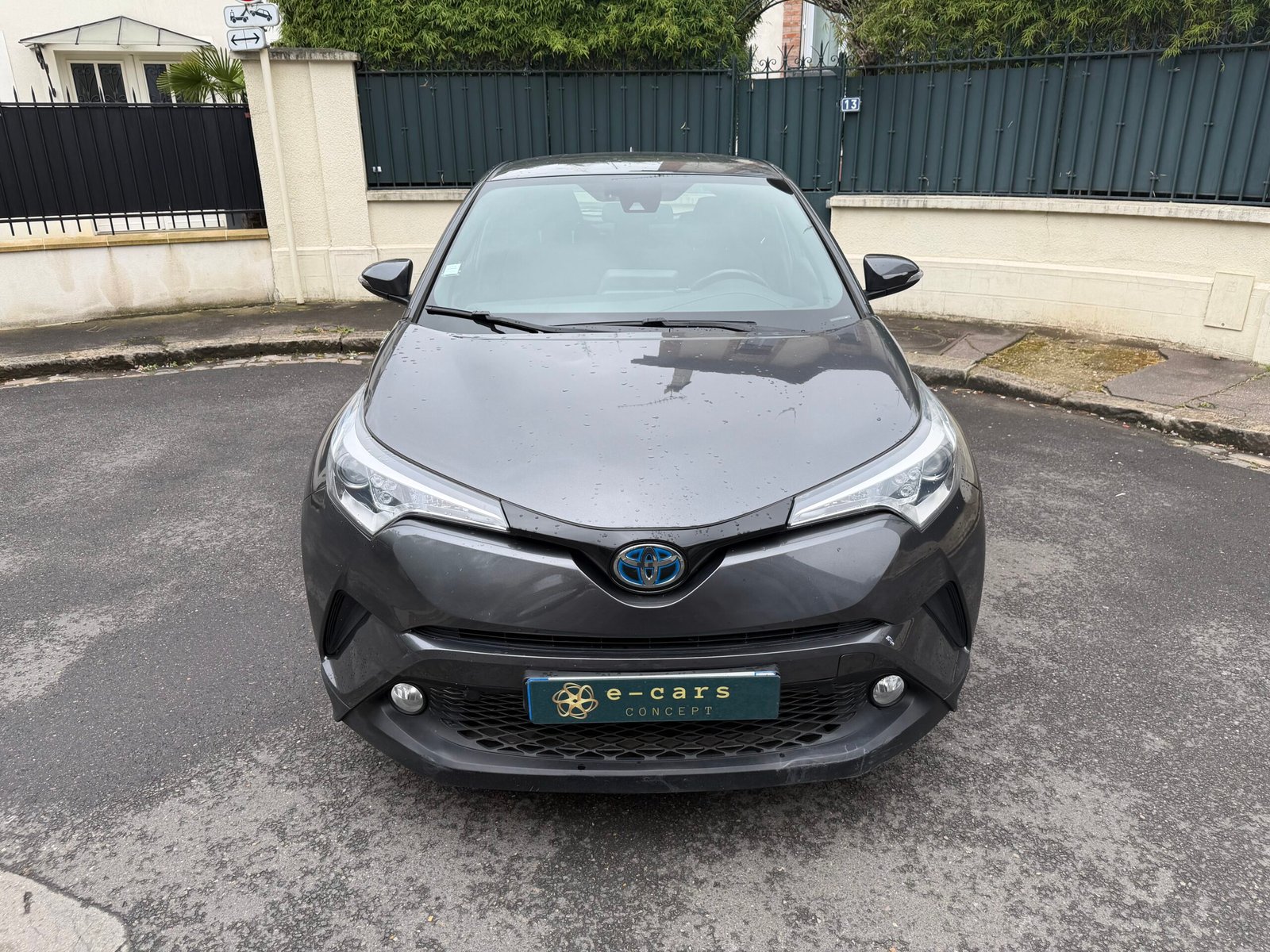 TOYOTA C-HR HYBRIDE 122ch Dynamique