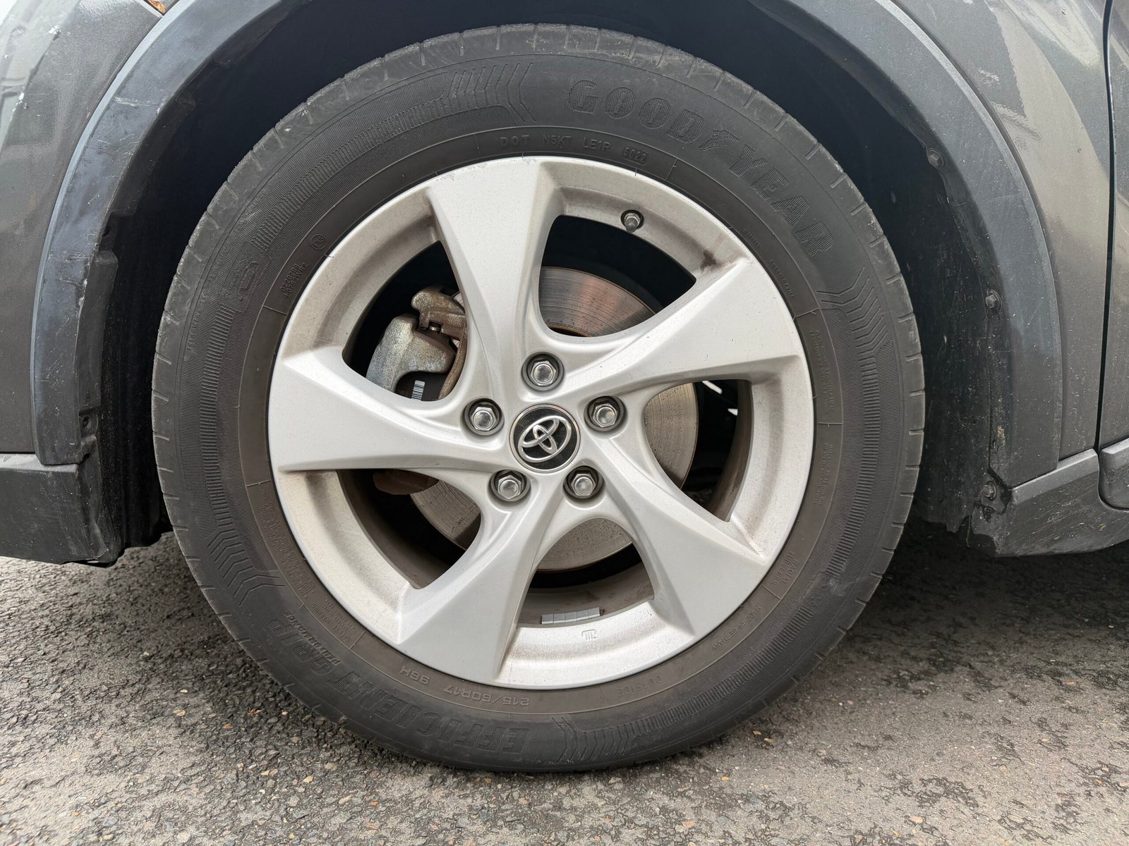 TOYOTA C-HR HYBRIDE 122ch Dynamique