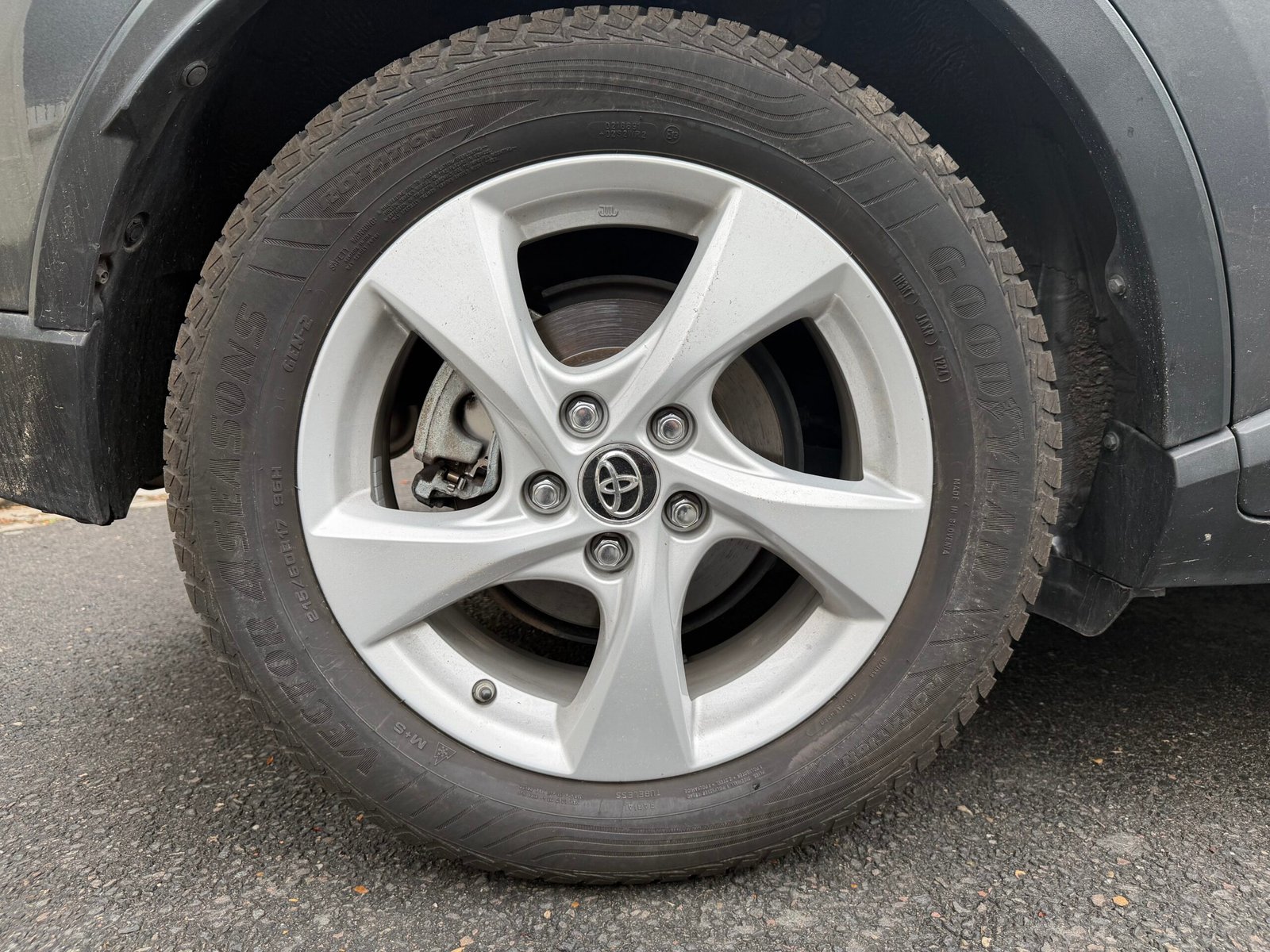 TOYOTA C-HR HYBRIDE 122ch Dynamique