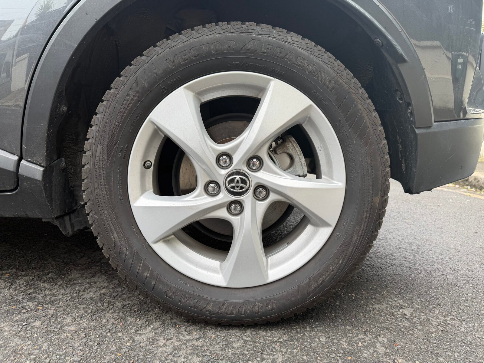 TOYOTA C-HR HYBRIDE 122ch Dynamique