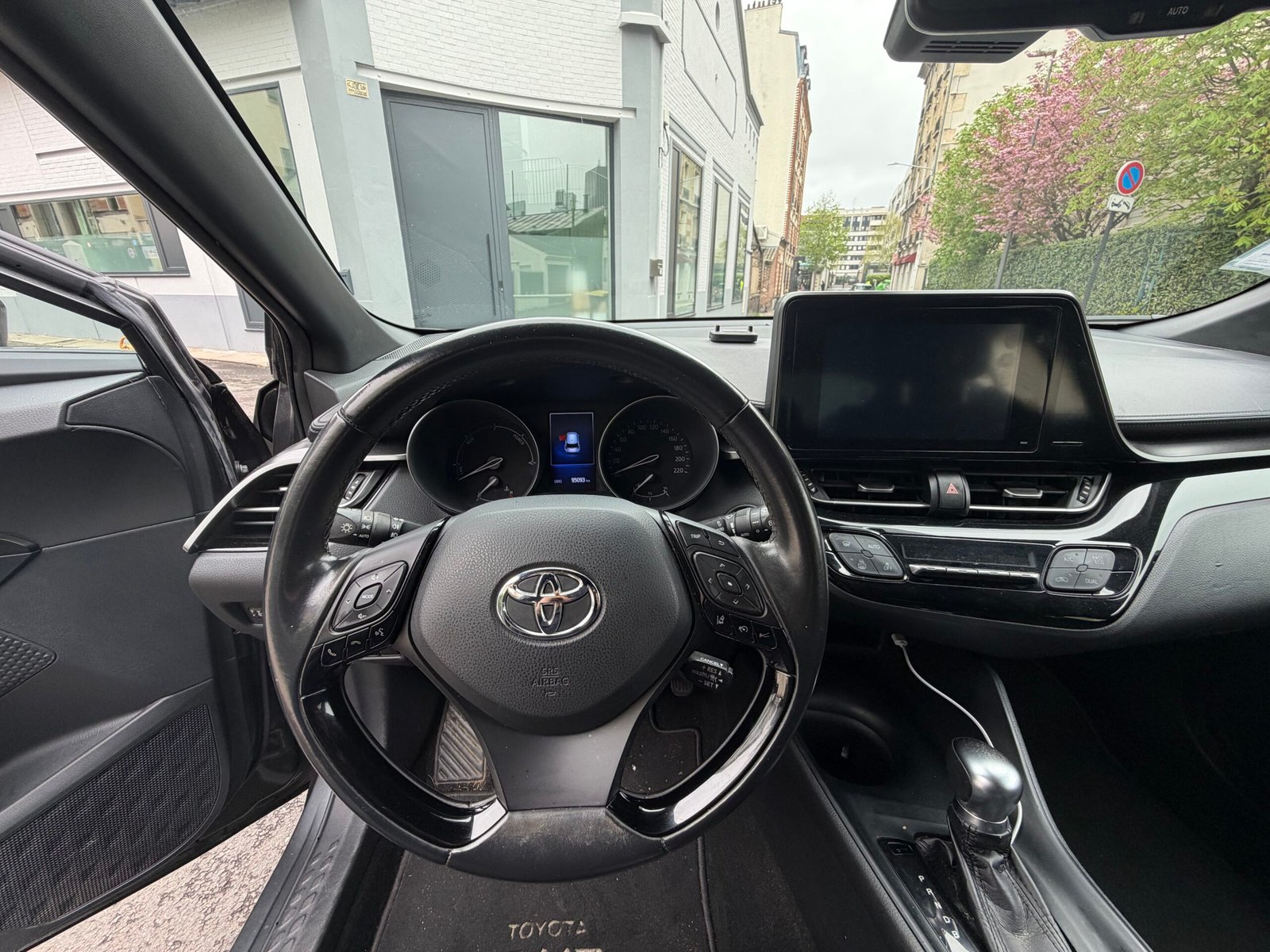 TOYOTA C-HR HYBRIDE 122ch Dynamique