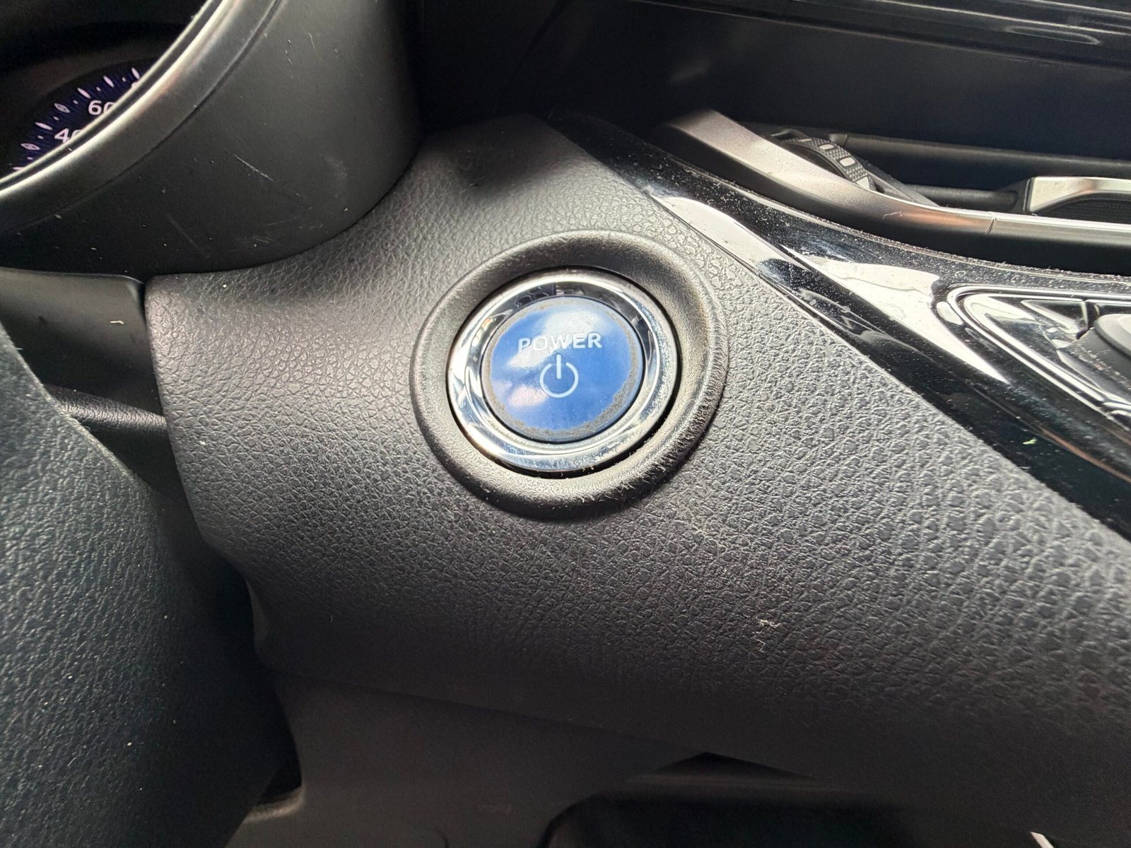 TOYOTA C-HR HYBRIDE 122ch Dynamique