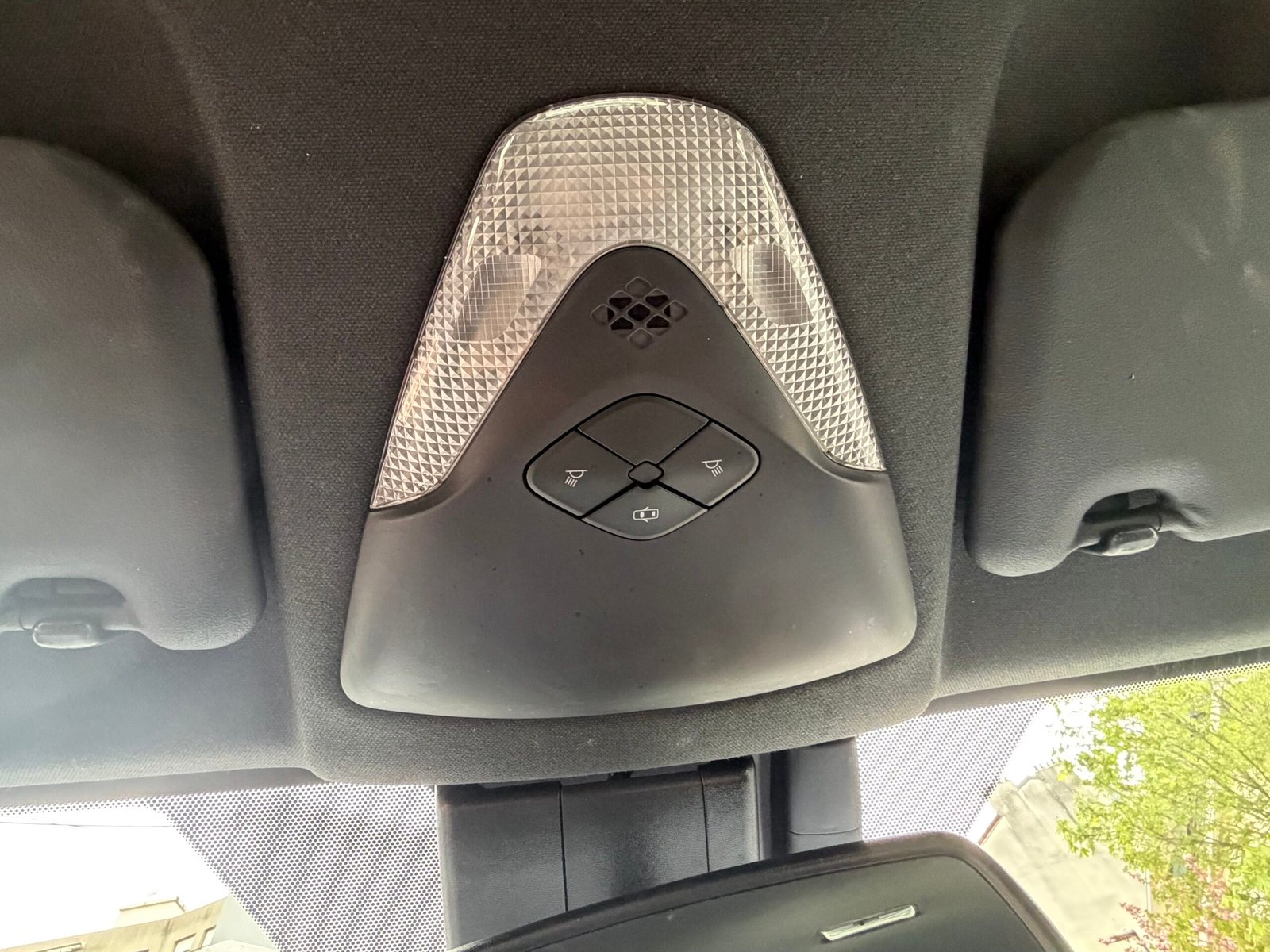 TOYOTA C-HR HYBRIDE 122ch Dynamique