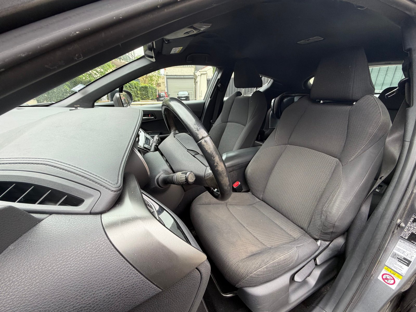 TOYOTA C-HR HYBRIDE 122ch Dynamique