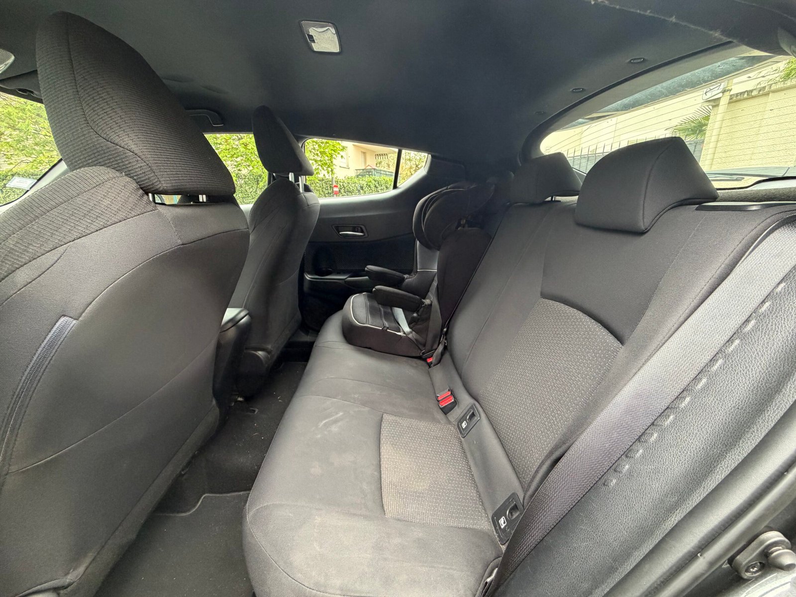 TOYOTA C-HR HYBRIDE 122ch Dynamique