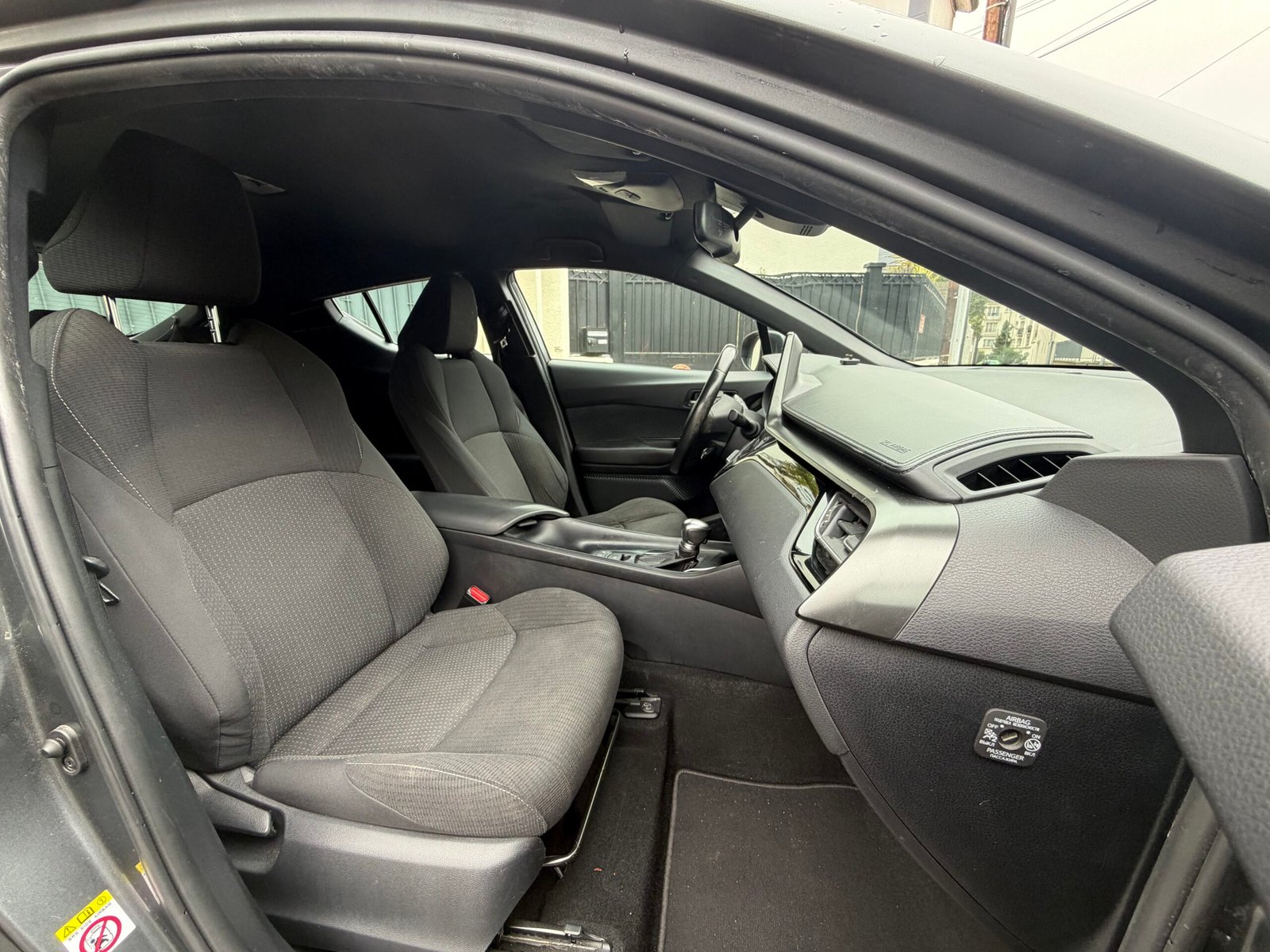 TOYOTA C-HR HYBRIDE 122ch Dynamique