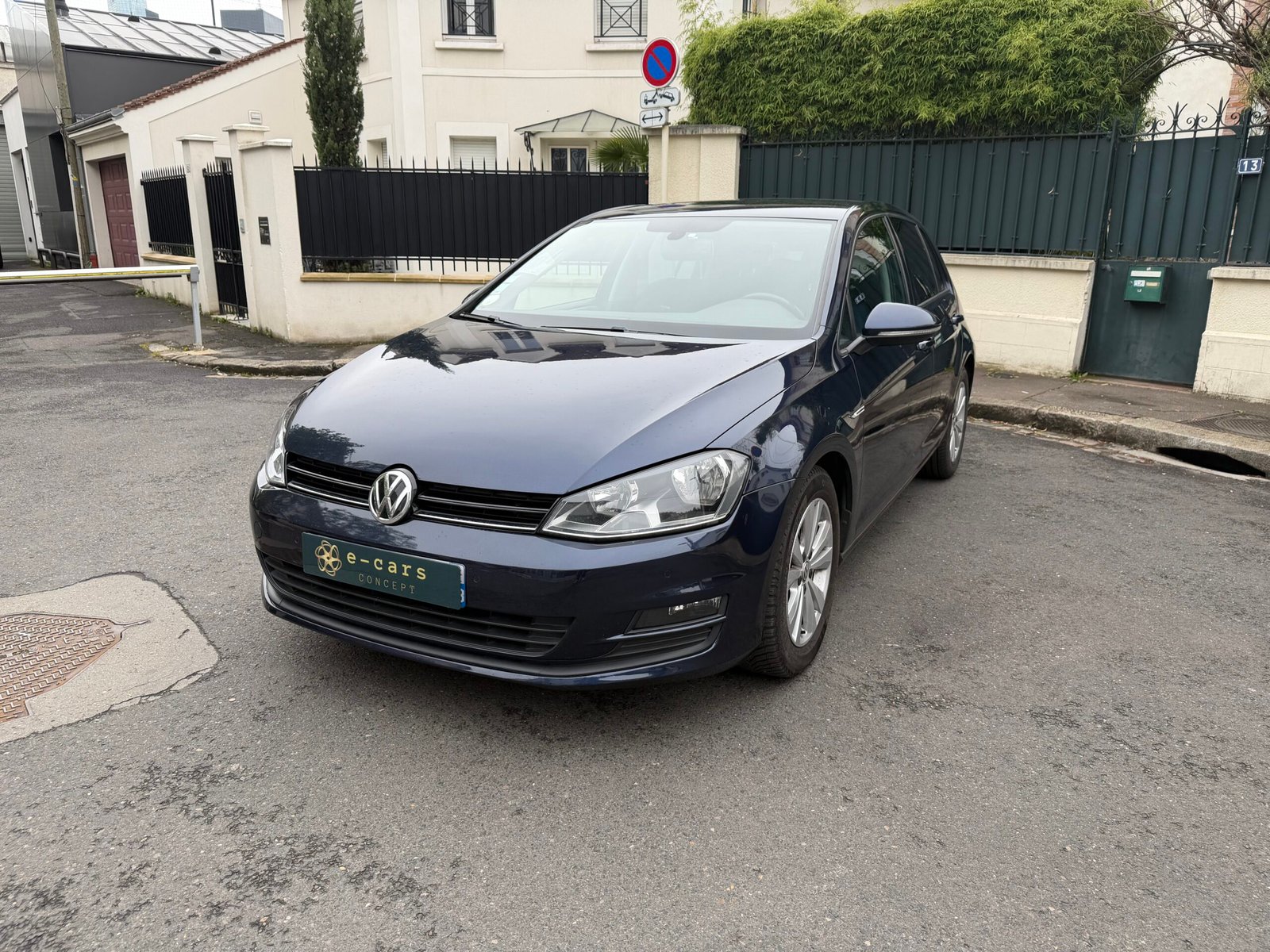 VOLKSWAGEN GOLF VII 1.6 TDI 110ch Confortline business