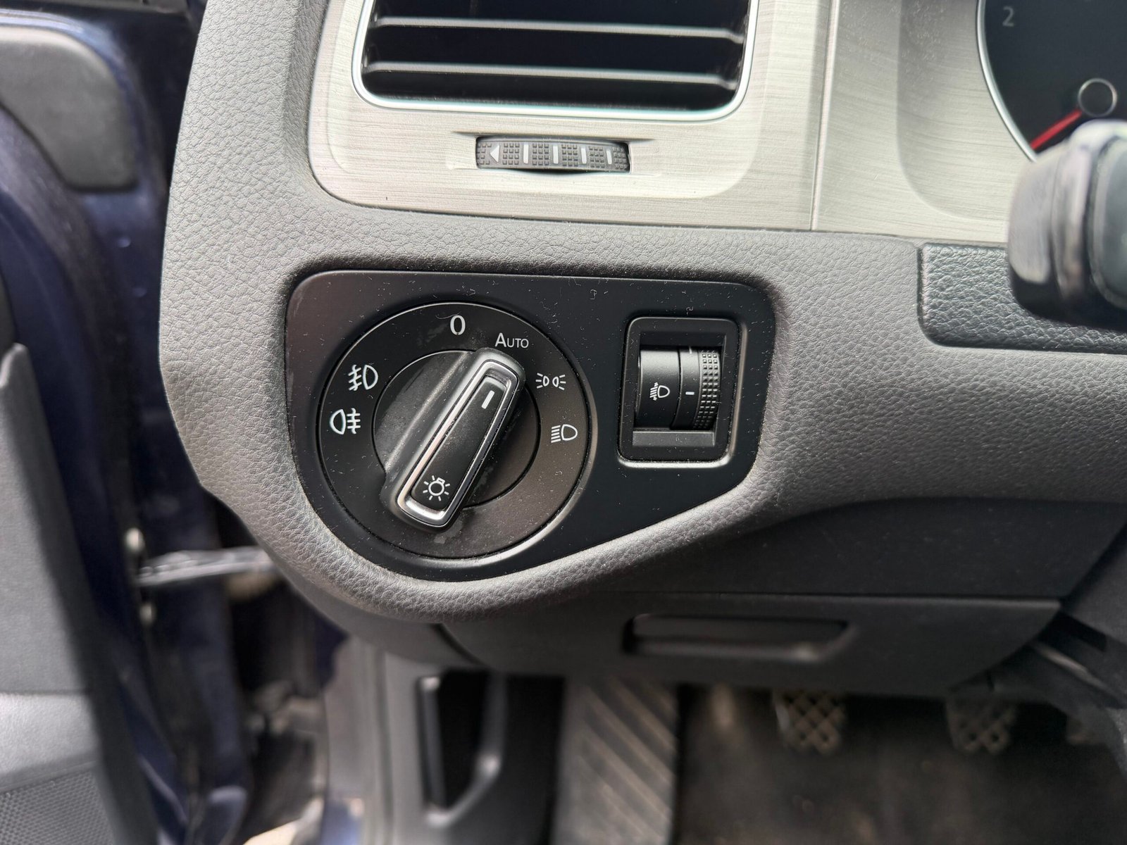 VOLKSWAGEN GOLF VII 1.6 TDI 110ch Confortline business