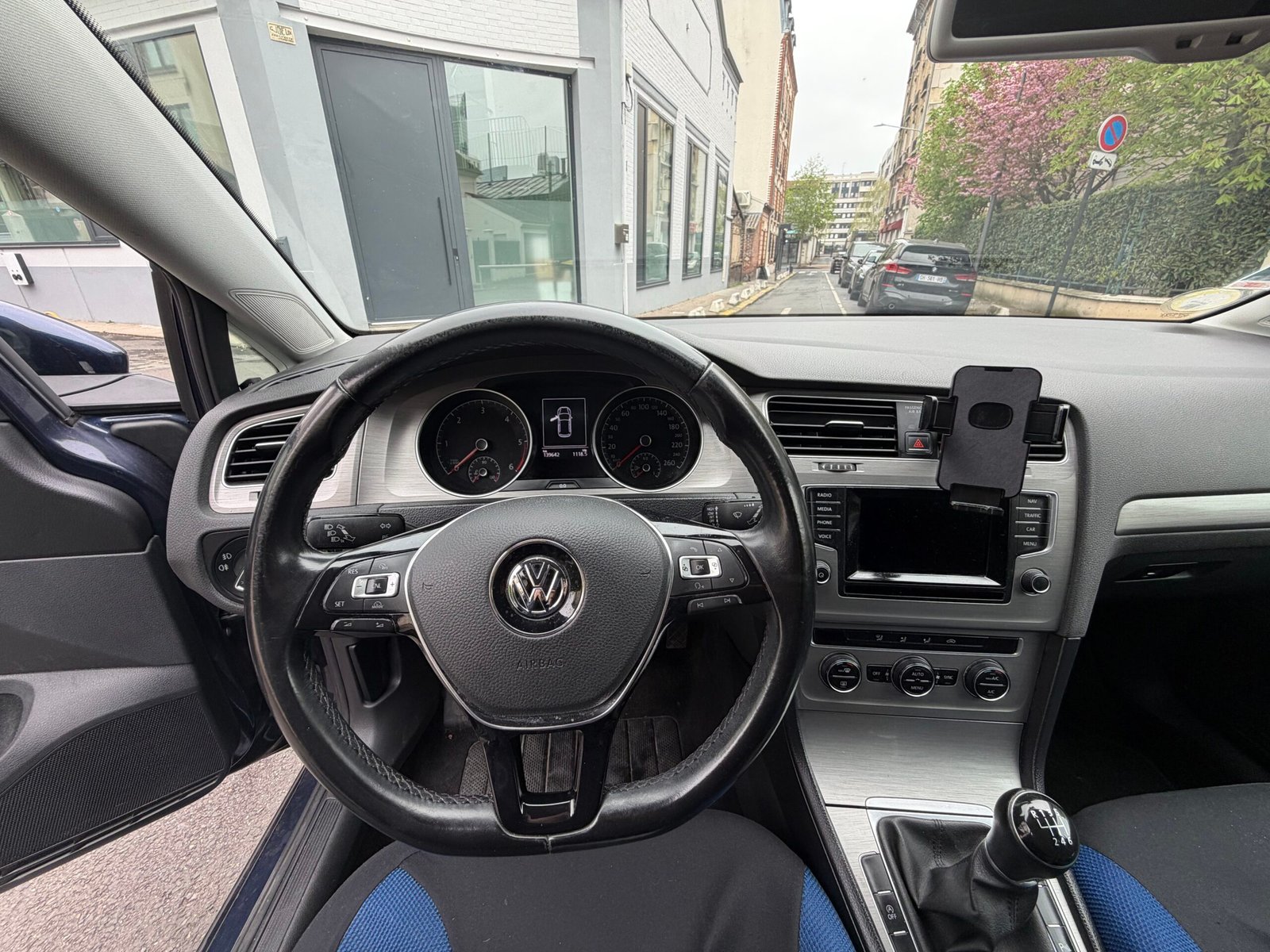 VOLKSWAGEN GOLF VII 1.6 TDI 110ch Confortline business
