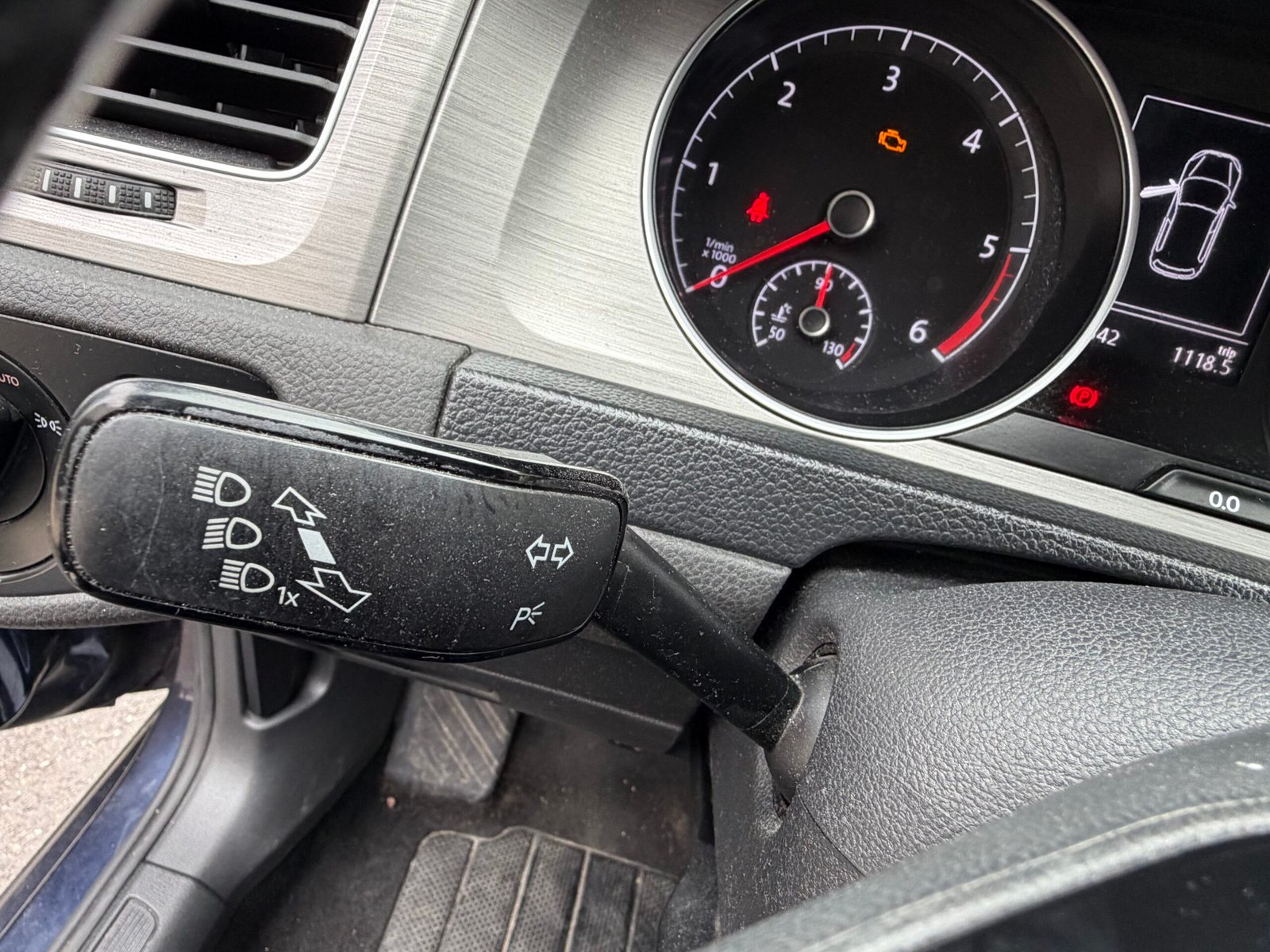 VOLKSWAGEN GOLF VII 1.6 TDI 110ch Confortline business