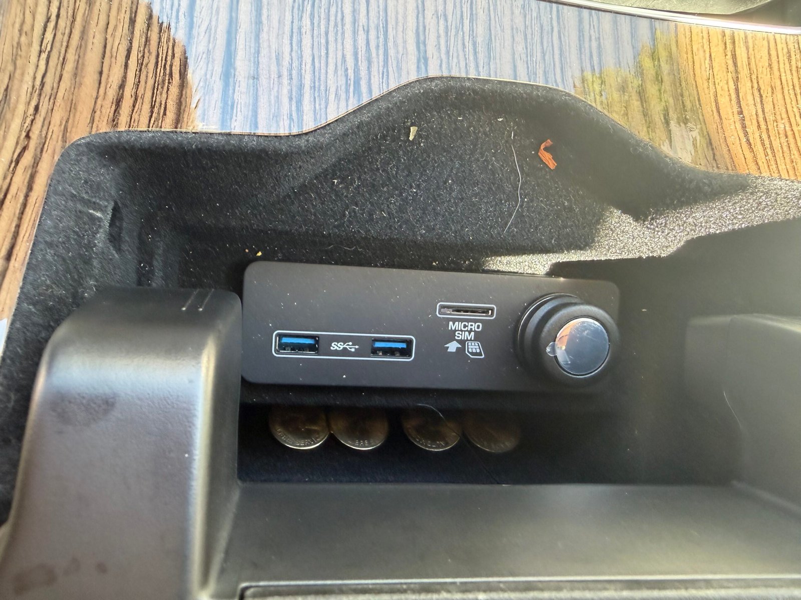 LAND ROVER Range Rover IV Phase 2 SWB P400e 2.0 16V 404 Hybrid AWD 300 cv Boîte auto