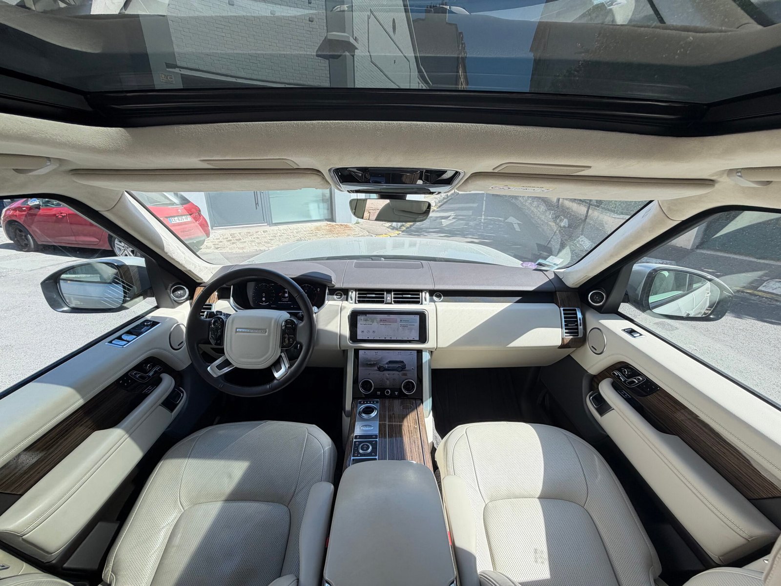 LAND ROVER Range Rover IV Phase 2 SWB P400e 2.0 16V 404 Hybrid AWD 300 cv Boîte auto