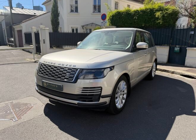 LAND ROVER Range Rover IV Phase 2 SWB P400e 2.0 16V 404 Hybrid AWD 300 cv Boîte auto