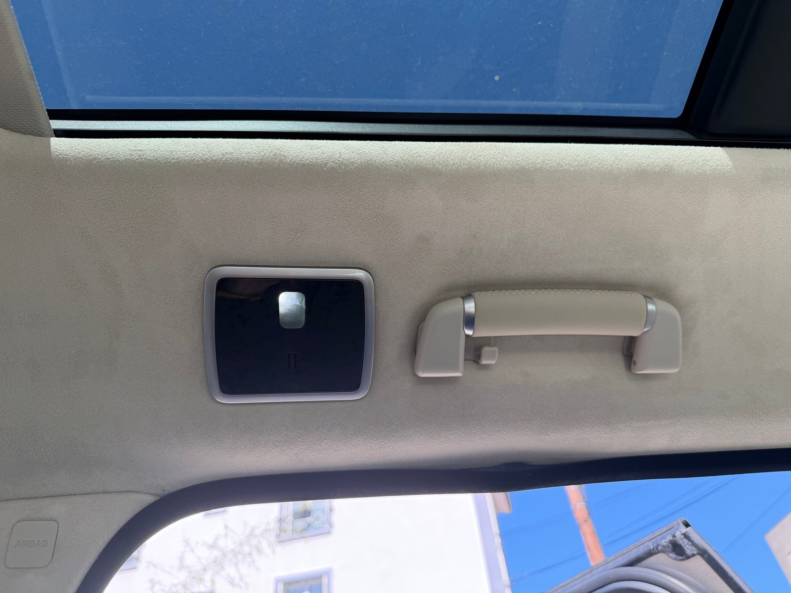 LAND ROVER Range Rover IV Phase 2 SWB P400e 2.0 16V 404 Hybrid AWD 300 cv Boîte auto