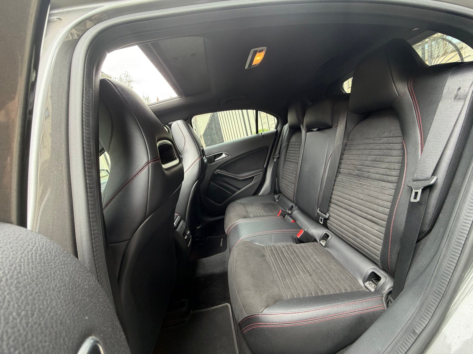 MERCEDES-BENZ Classe A Phase 2 160 1.6 Ti 16V 7G-DCT 102 cv Boîte auto