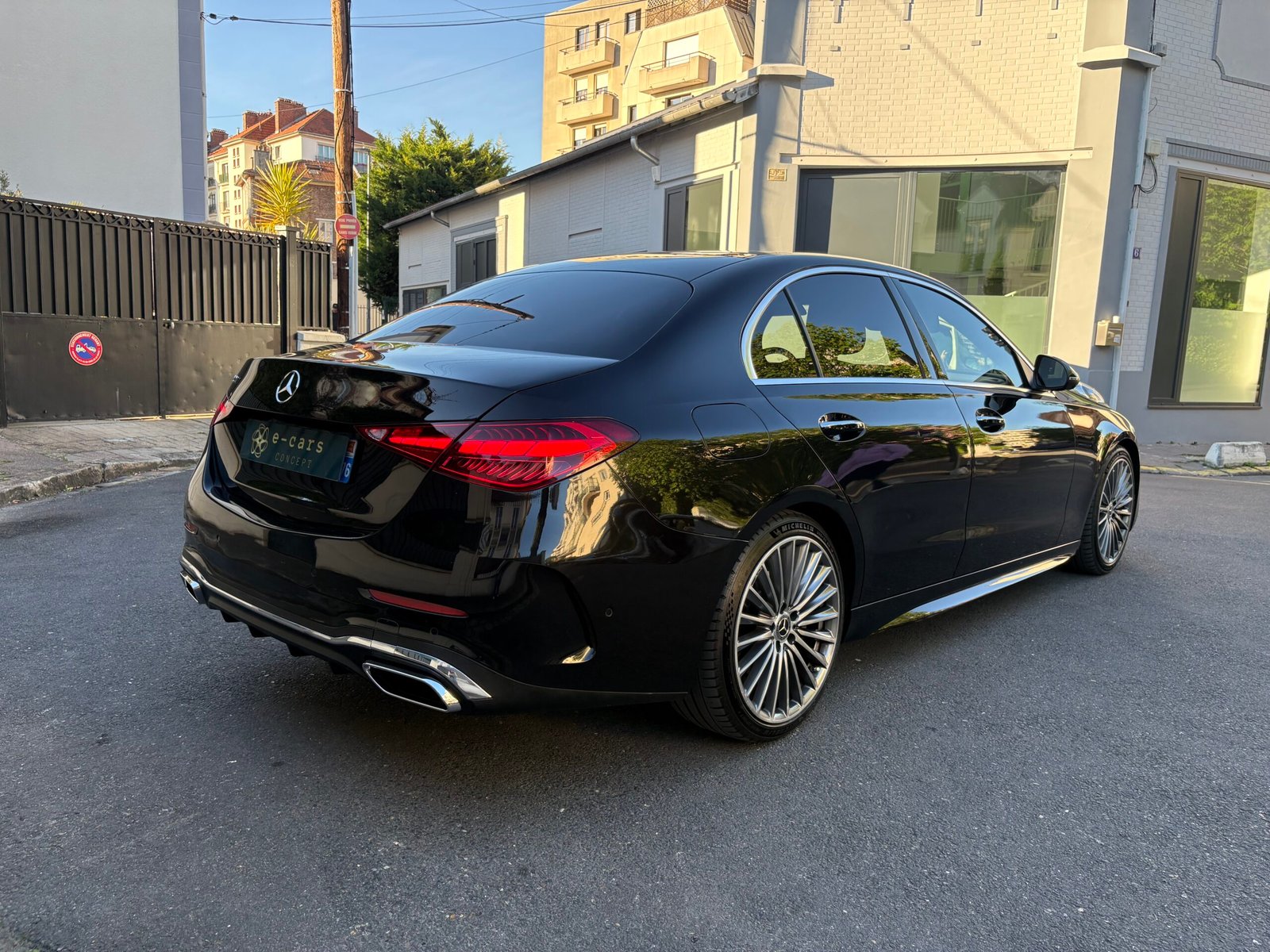 Mercedes Benz classe C AMG LINE 220 D  2.0 D EQ Boost  9G Tronic 200 cv boîte auto