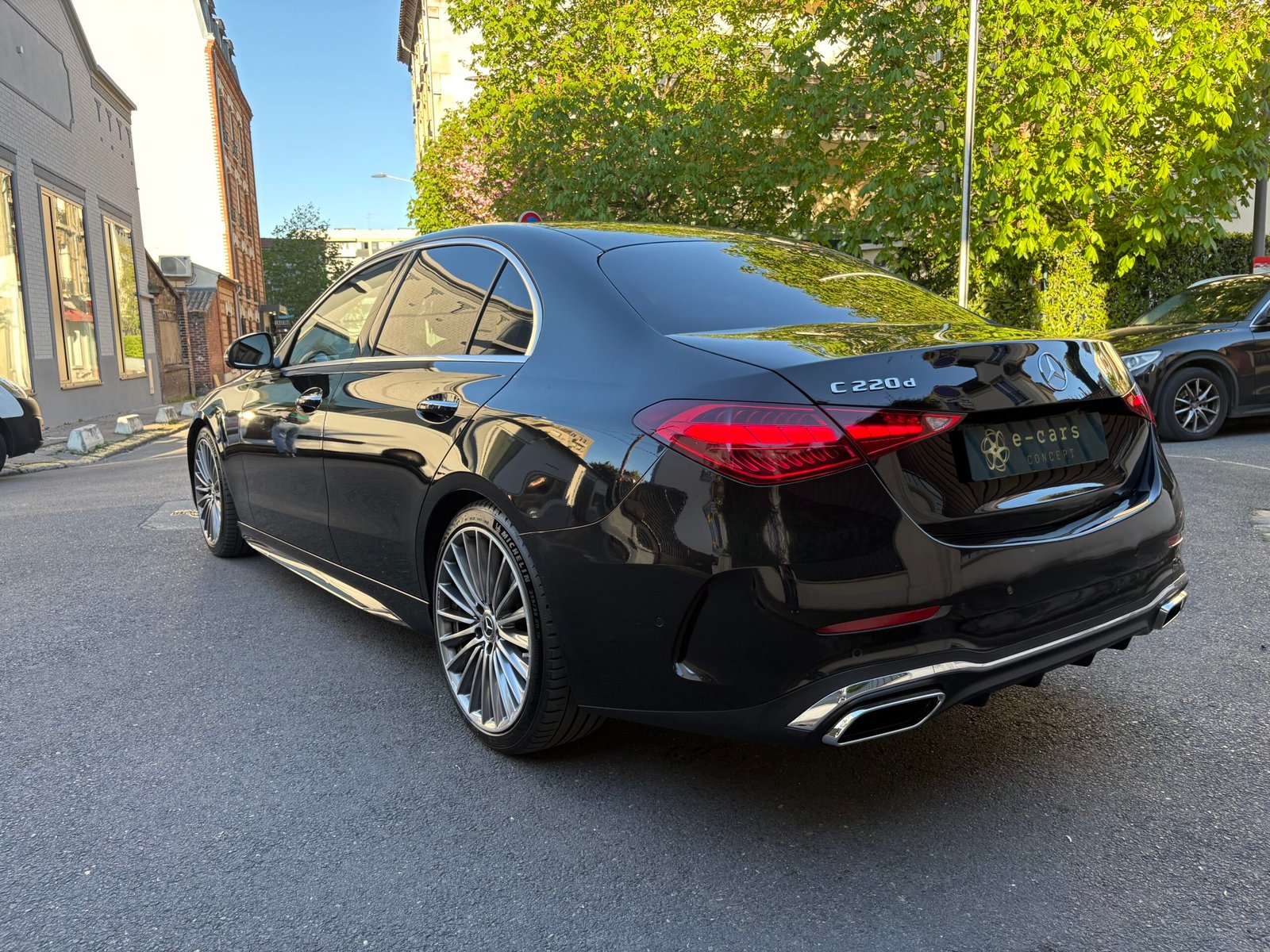 Mercedes Benz classe C AMG LINE 220 D  2.0 D EQ Boost  9G Tronic 200 cv boîte auto