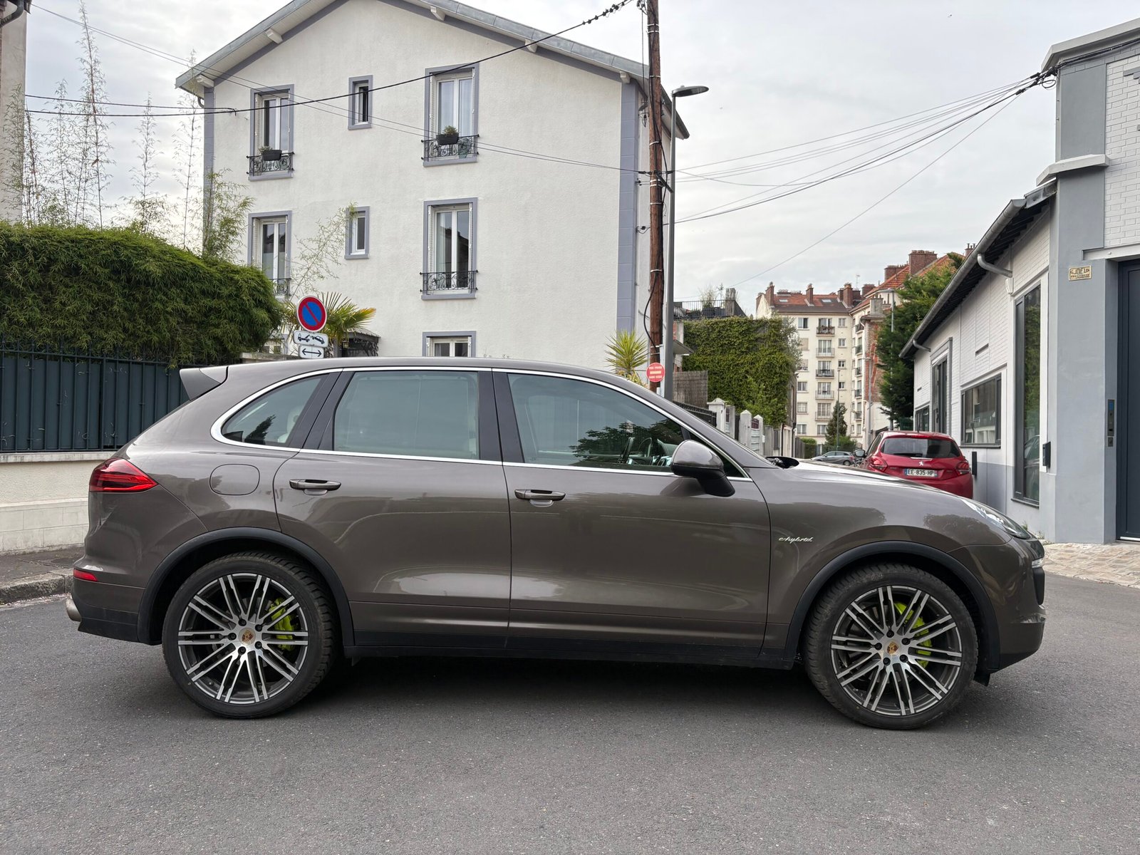 Porsche Cayenne 300 e hybrid 416 cv 3.0i V6 boîte auto
