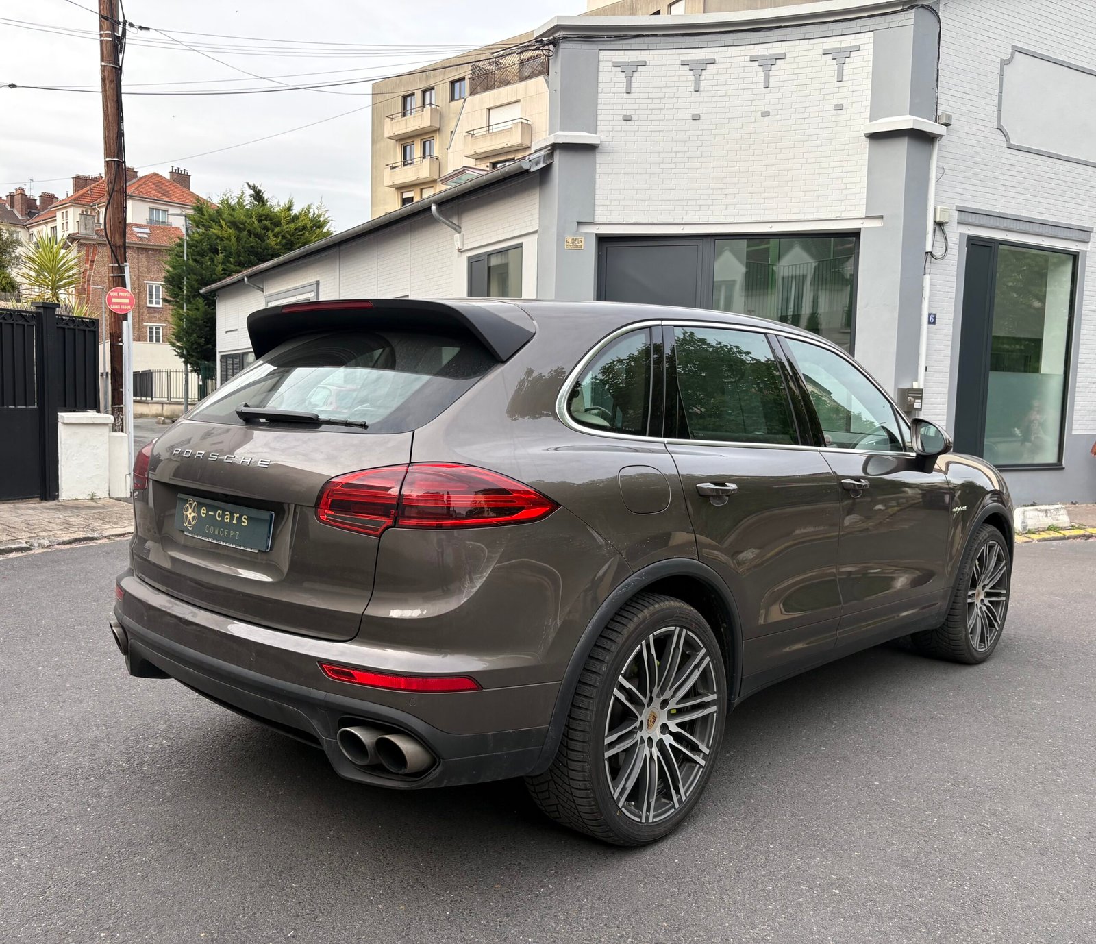 Porsche Cayenne 300 e hybrid 416 cv 3.0i V6 boîte auto