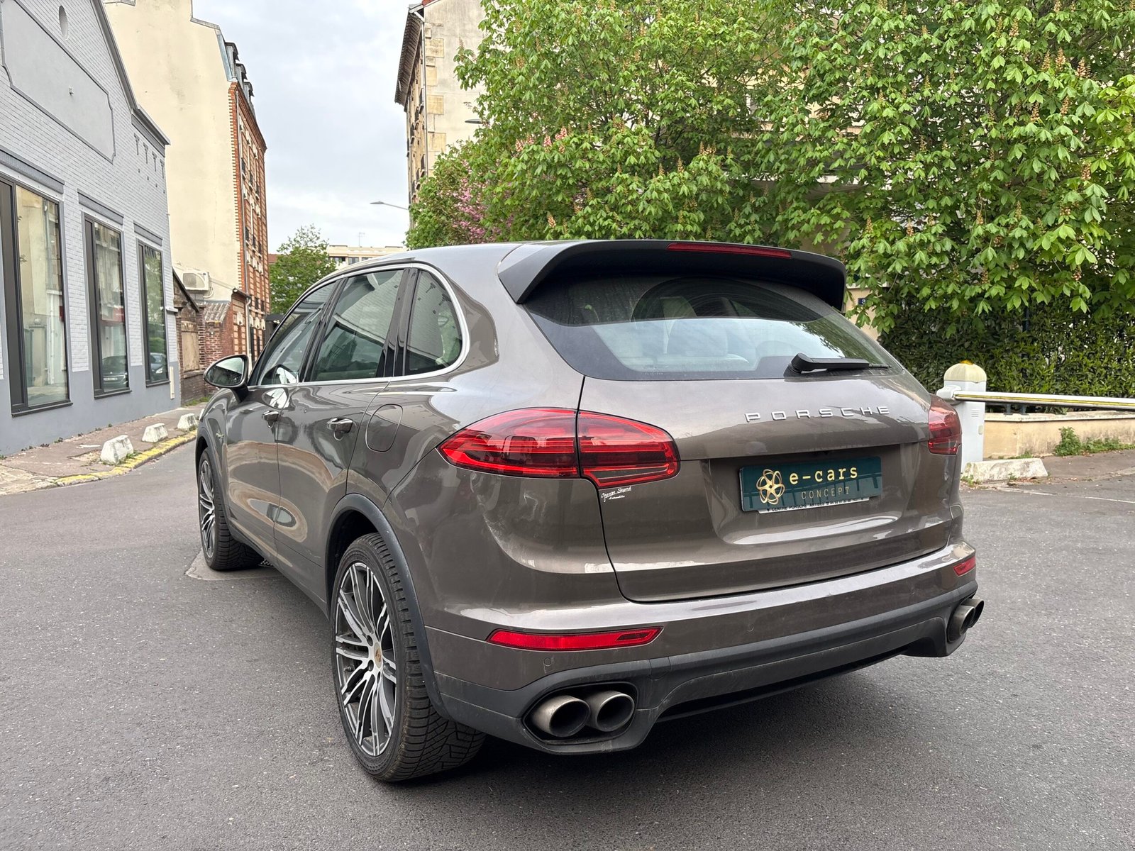 Porsche Cayenne 300 e hybrid 416 cv 3.0i V6 boîte auto