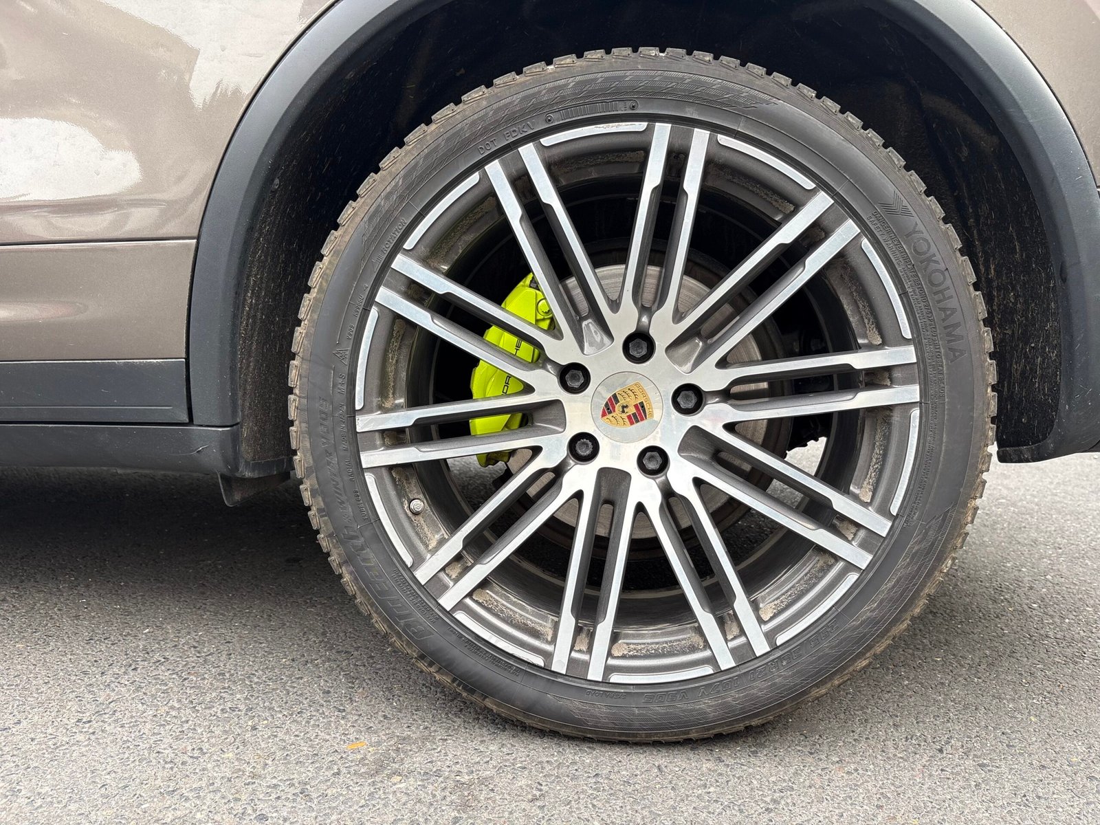 Porsche Cayenne 300 e hybrid 416 cv 3.0i V6 boîte auto