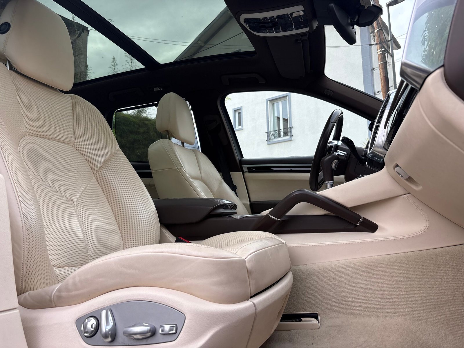 Porsche Cayenne 300 e hybrid 416 cv 3.0i V6 boîte auto