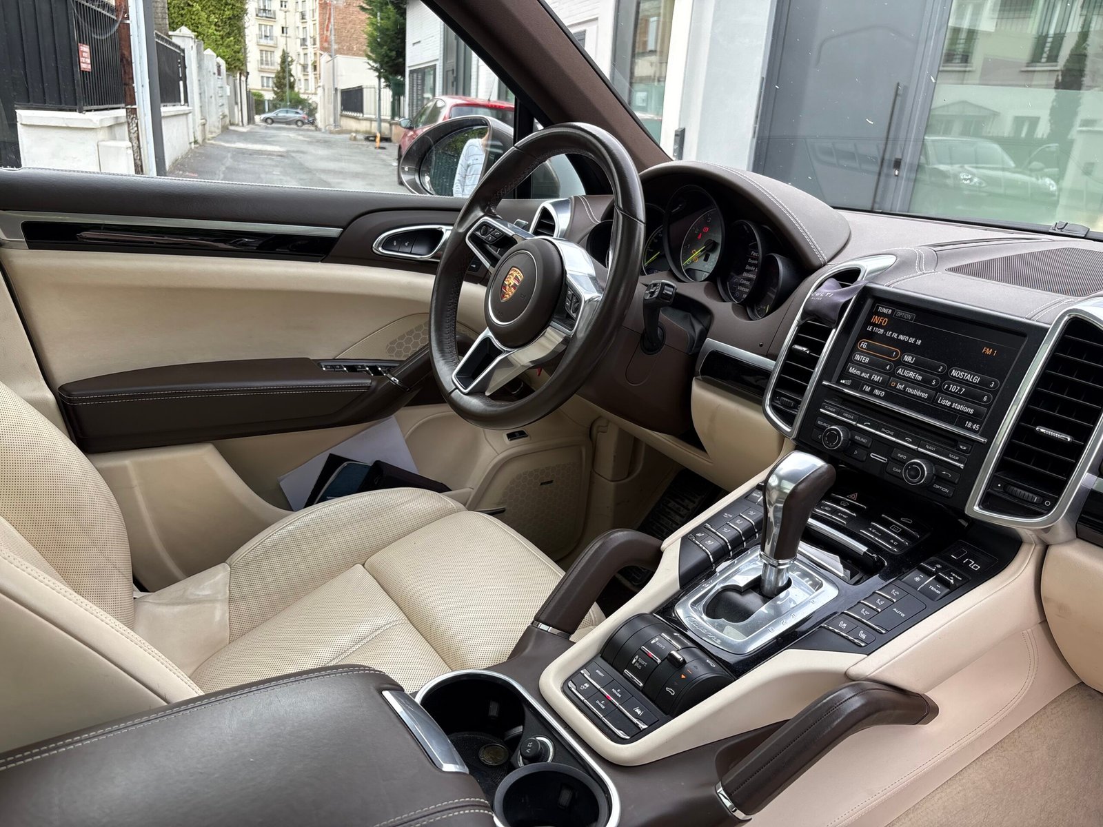 Porsche Cayenne 300 e hybrid 416 cv 3.0i V6 boîte auto