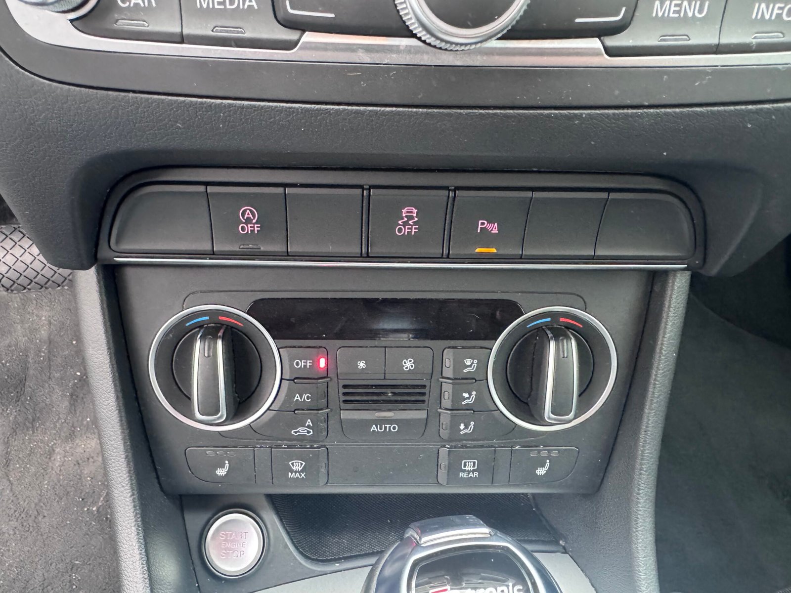 AUDI Q3 I (phase 2) 1.4 TFSi S Tronic6 150 ch « Ambiente »