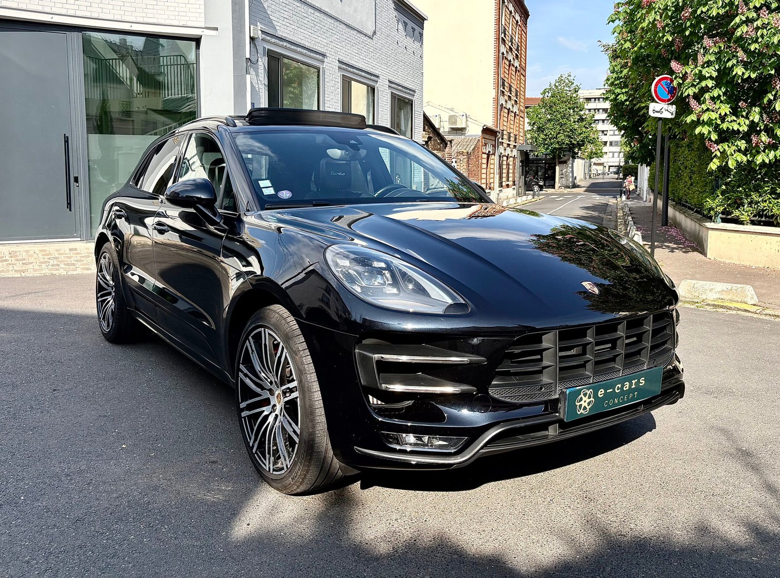 Porsche Macan turbo pack performance 442 cv