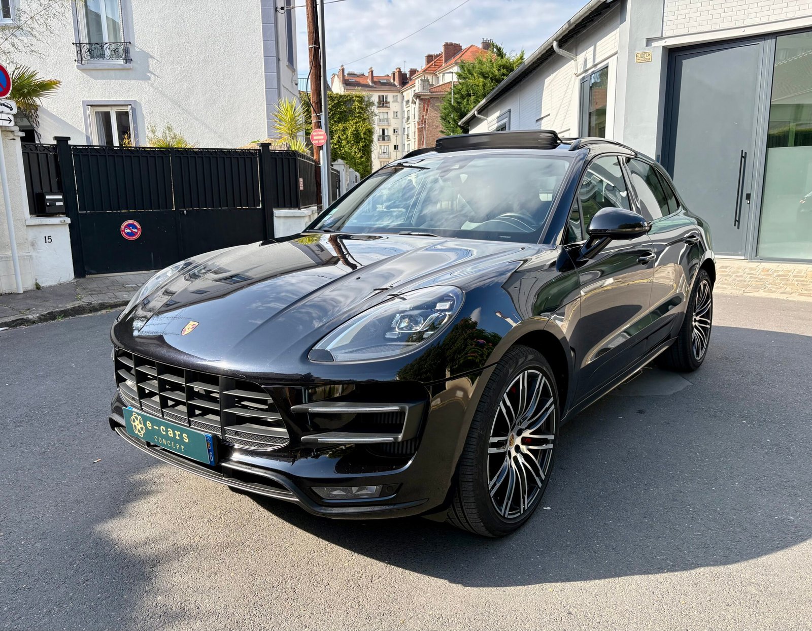 Porsche Macan turbo pack performance 442 cv