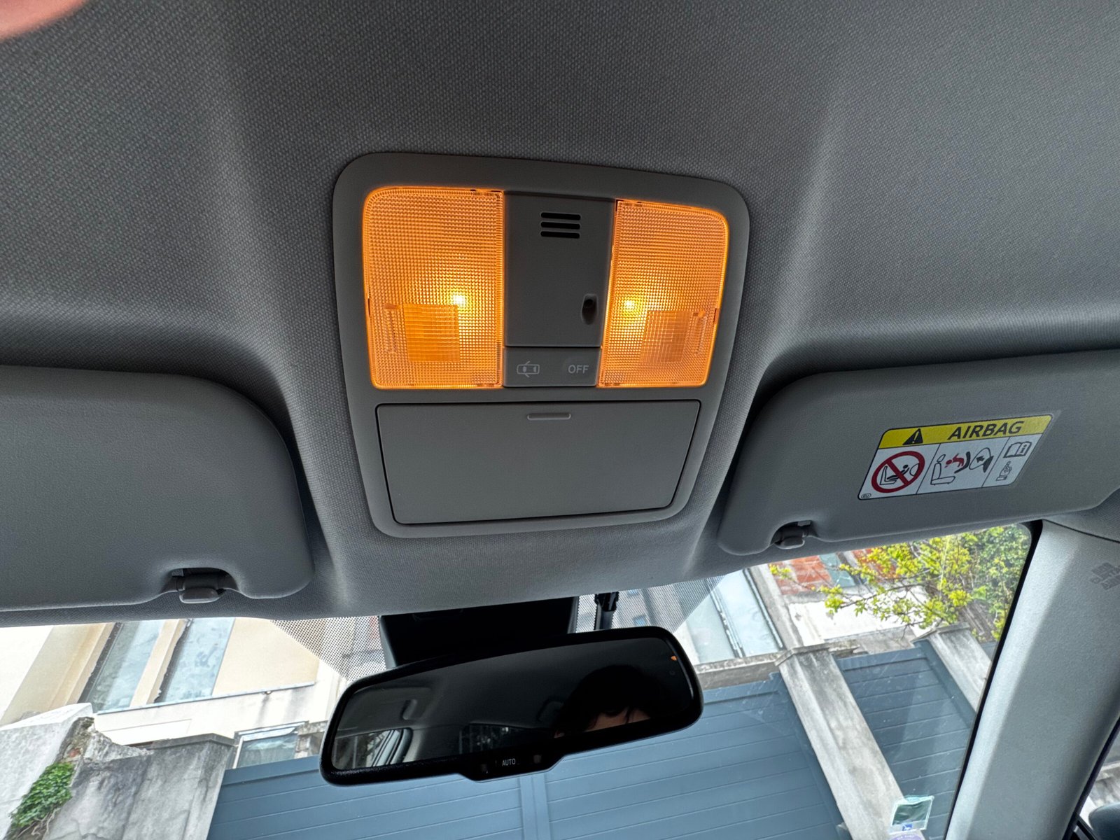 TOYOTA Auris Hatchback 1.8 VVT-i HSD 16V CVT Hybride