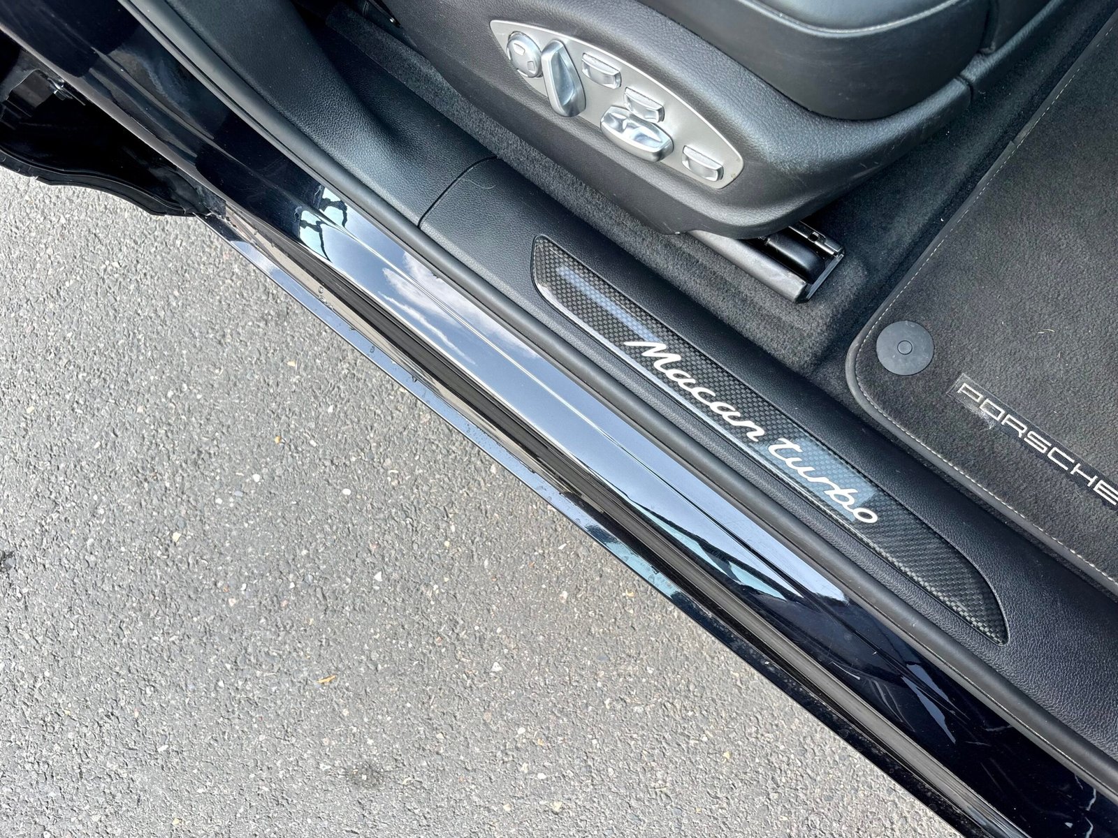 Porsche Macan turbo pack performance 442 cv