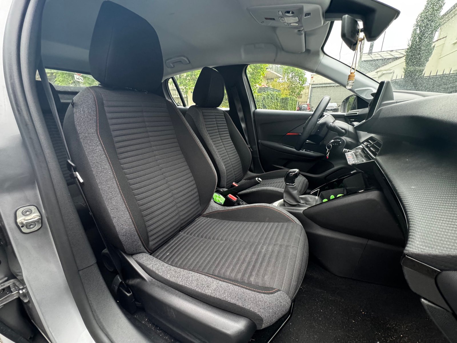 PEUGEOT 208 Active Business 75 cv