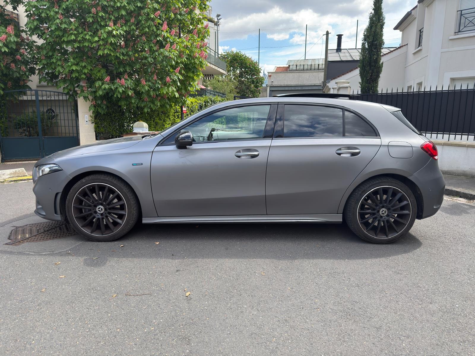 Classe A 250 e Hatchback AMG LINE 218 cv boîte auto