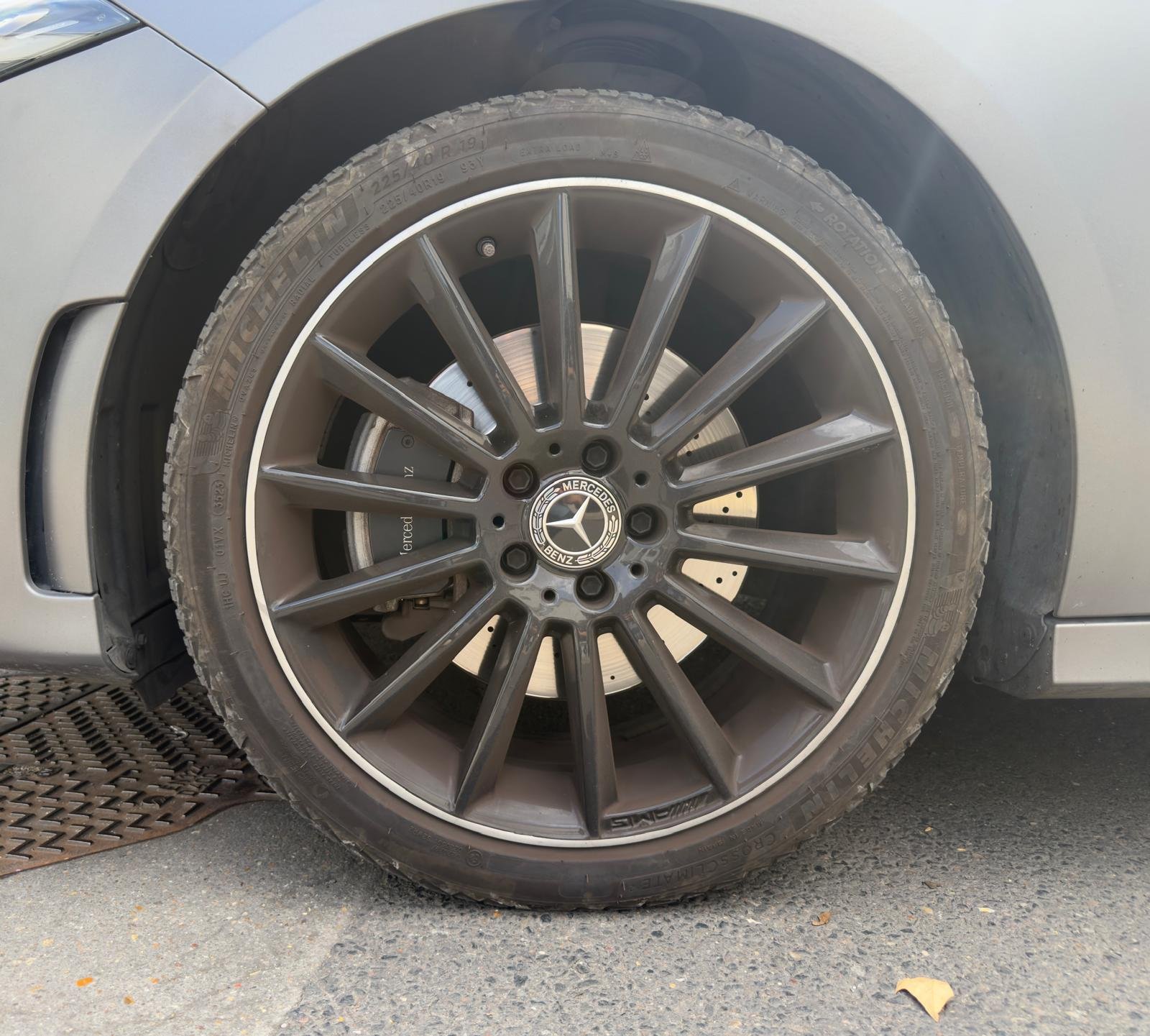 Classe A 250 e Hatchback AMG LINE 218 cv boîte auto