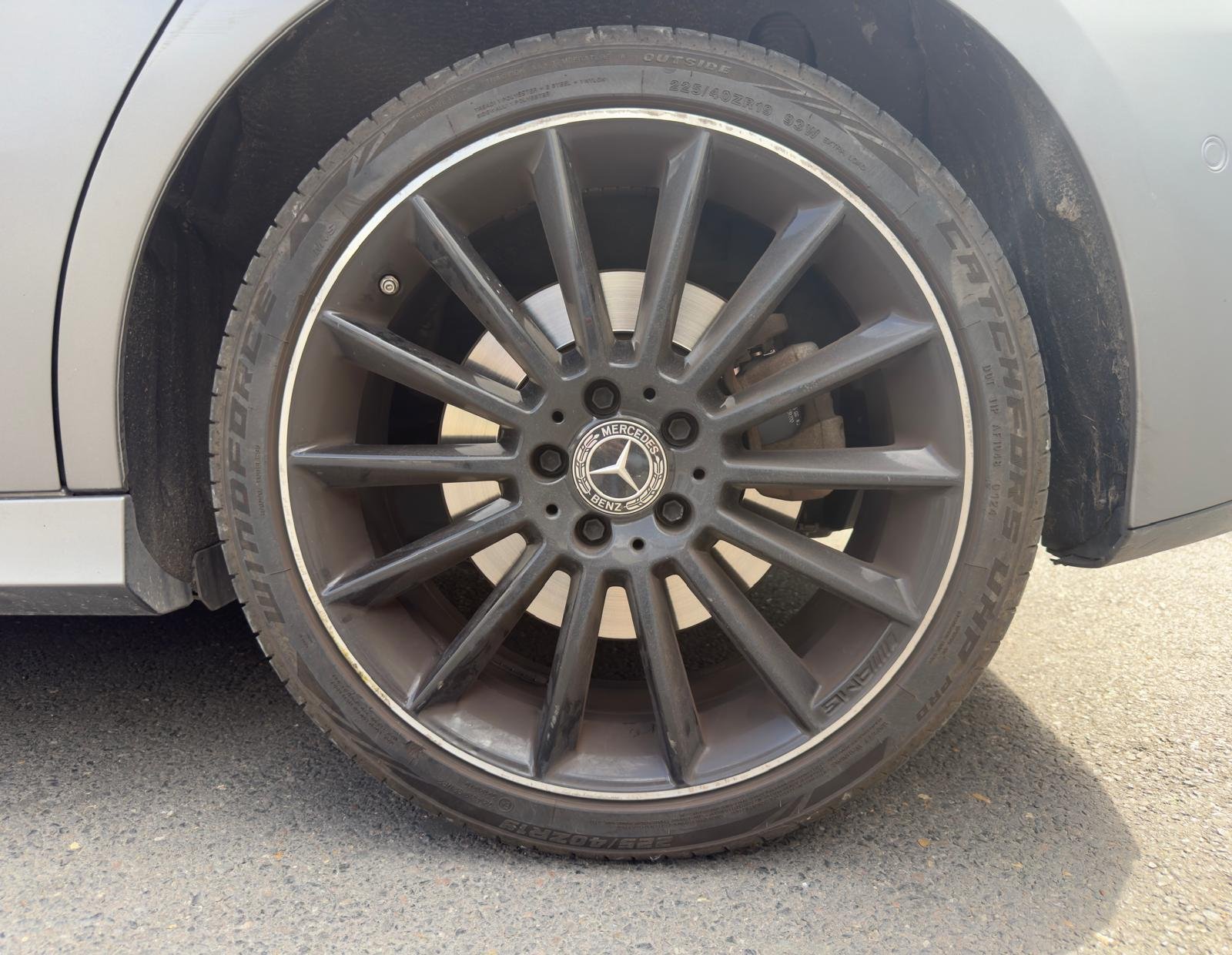 Classe A 250 e Hatchback AMG LINE 218 cv boîte auto