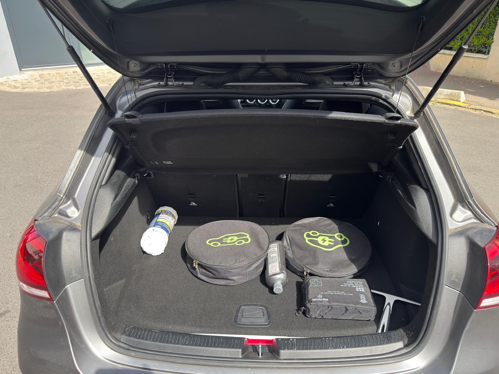 Classe A 250 e Hatchback AMG LINE 218 cv boîte auto