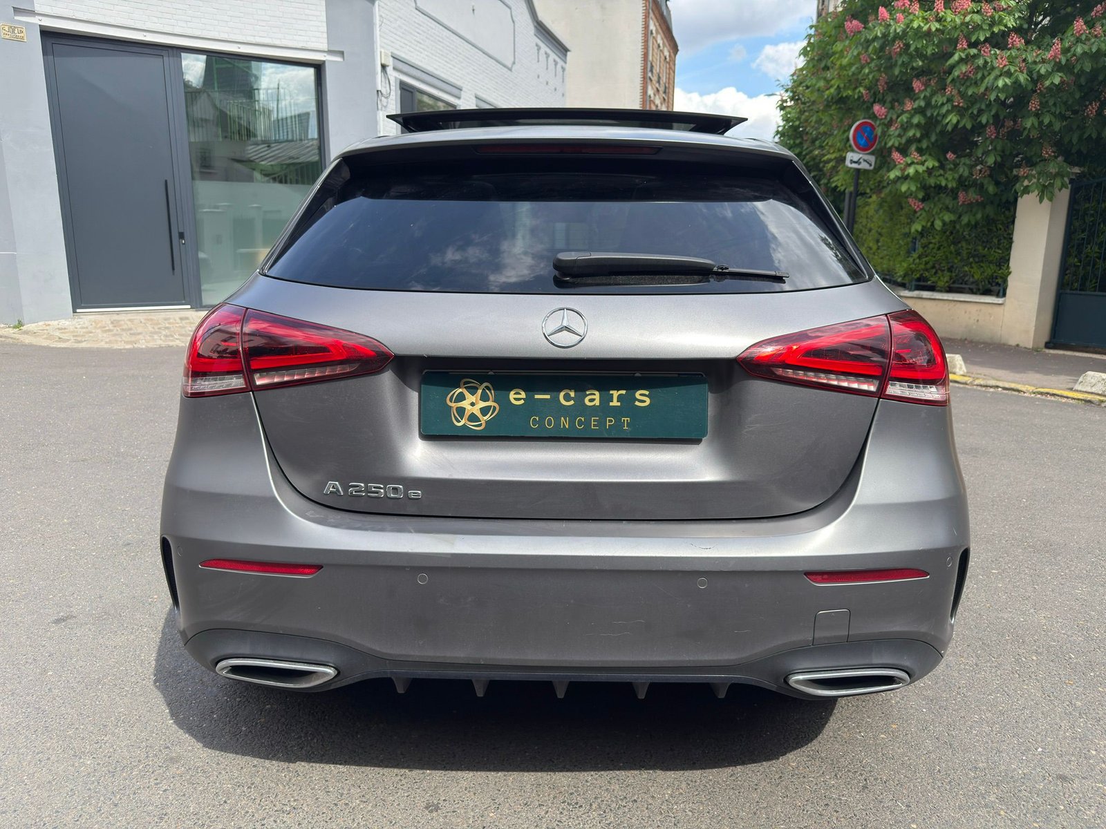 Classe A 250 e Hatchback AMG LINE 218 cv boîte auto