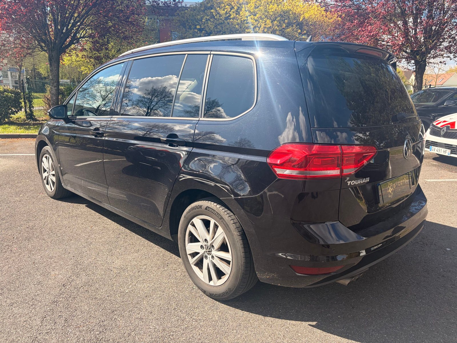 VOLKSWAGEN Touran II 2.0 TDI 16V BlueMotion DSG7 150 cv Boîte auto Lounge Business