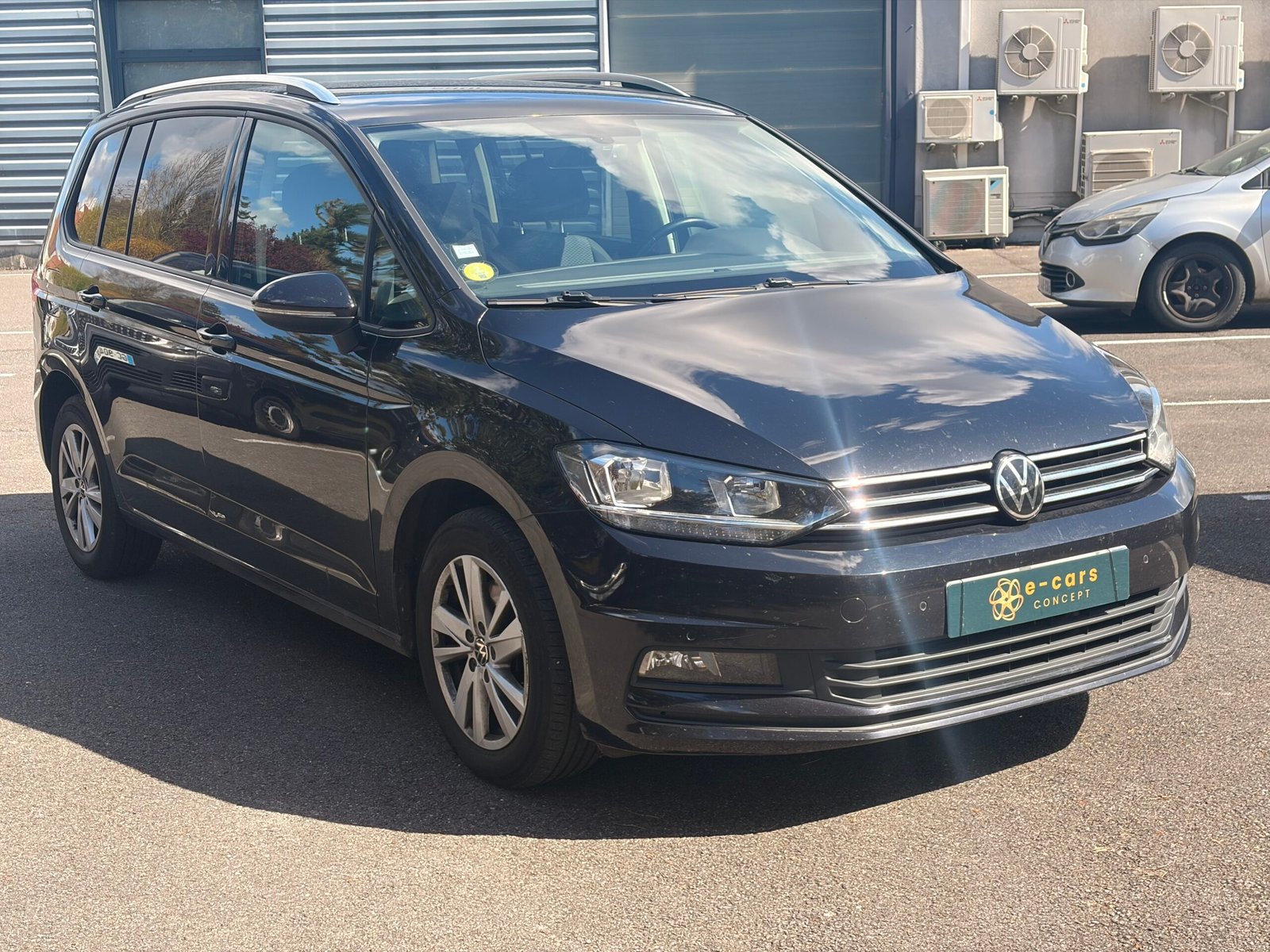 VOLKSWAGEN Touran II 2.0 TDI 16V BlueMotion DSG7 150 cv Boîte auto Lounge Business