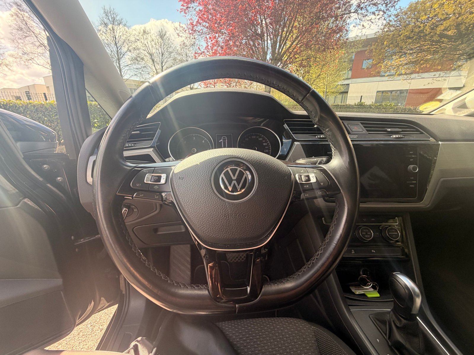 VOLKSWAGEN Touran II 2.0 TDI 16V BlueMotion DSG7 150 cv Boîte auto Lounge Business