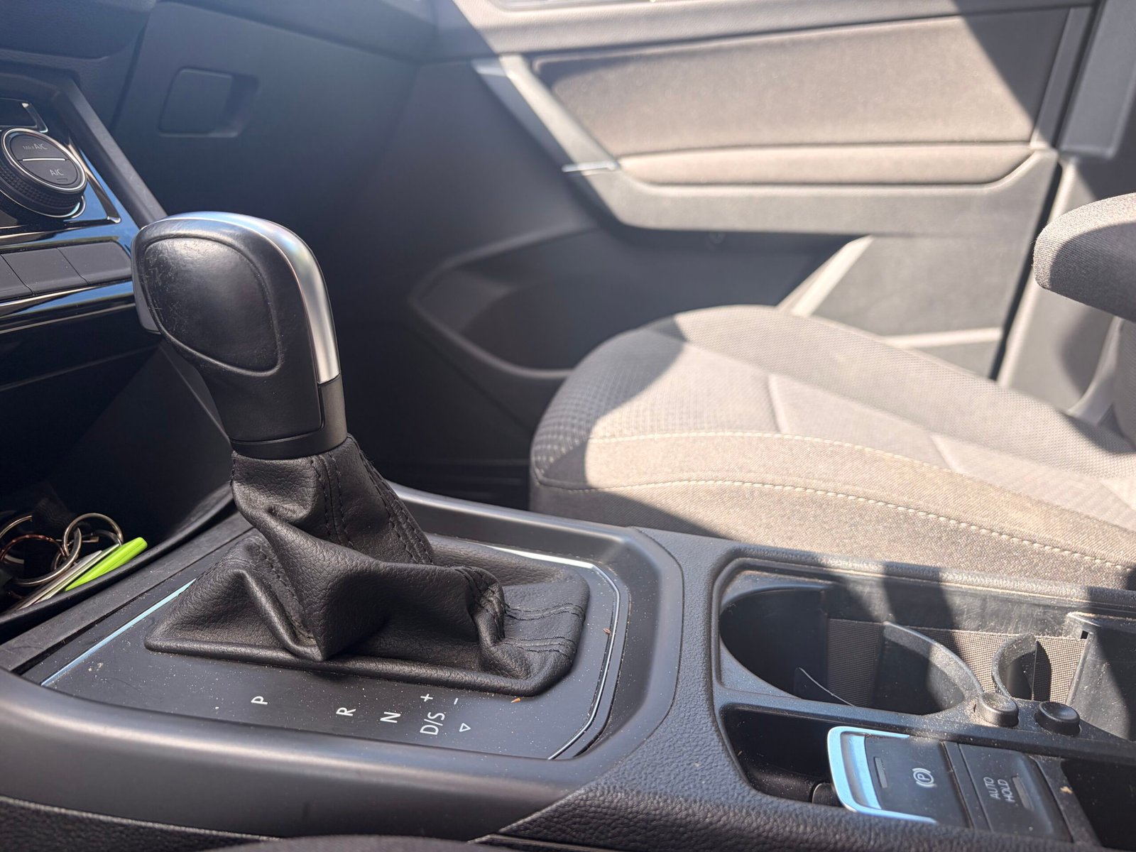 VOLKSWAGEN Touran II 2.0 TDI 16V BlueMotion DSG7 150 cv Boîte auto Lounge Business