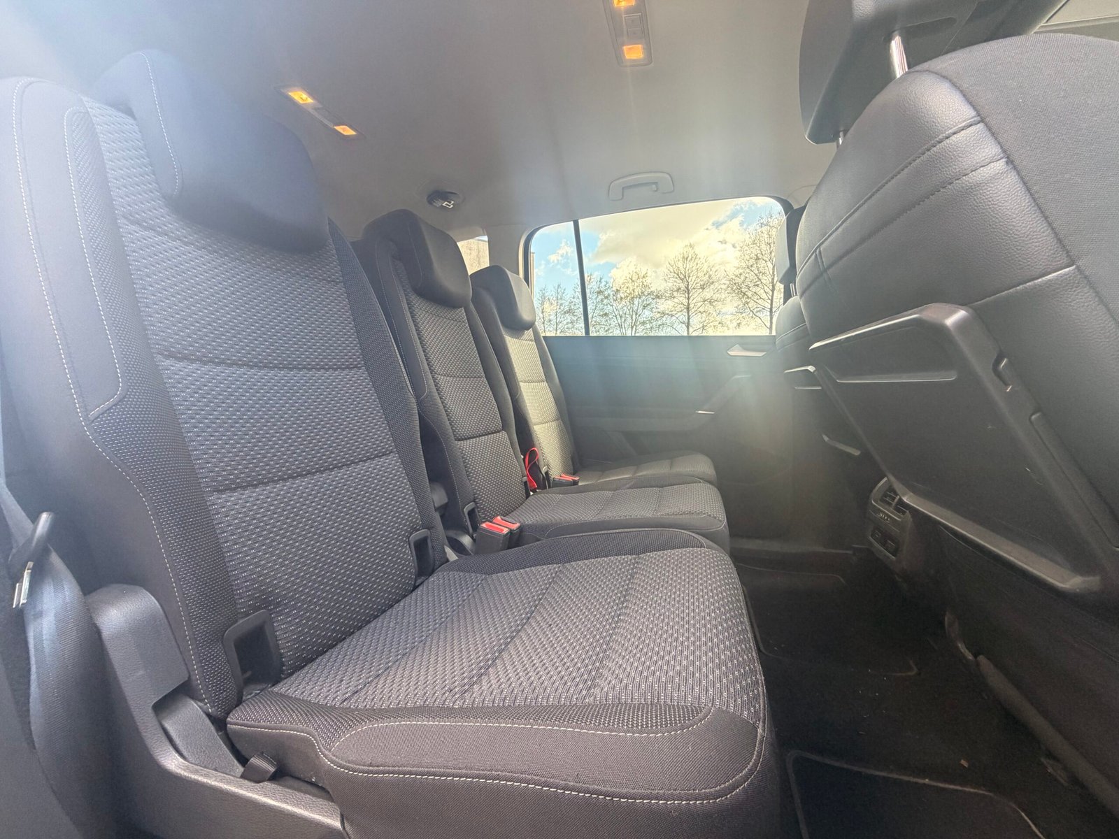 VOLKSWAGEN Touran II 2.0 TDI 16V BlueMotion DSG7 150 cv Boîte auto Lounge Business