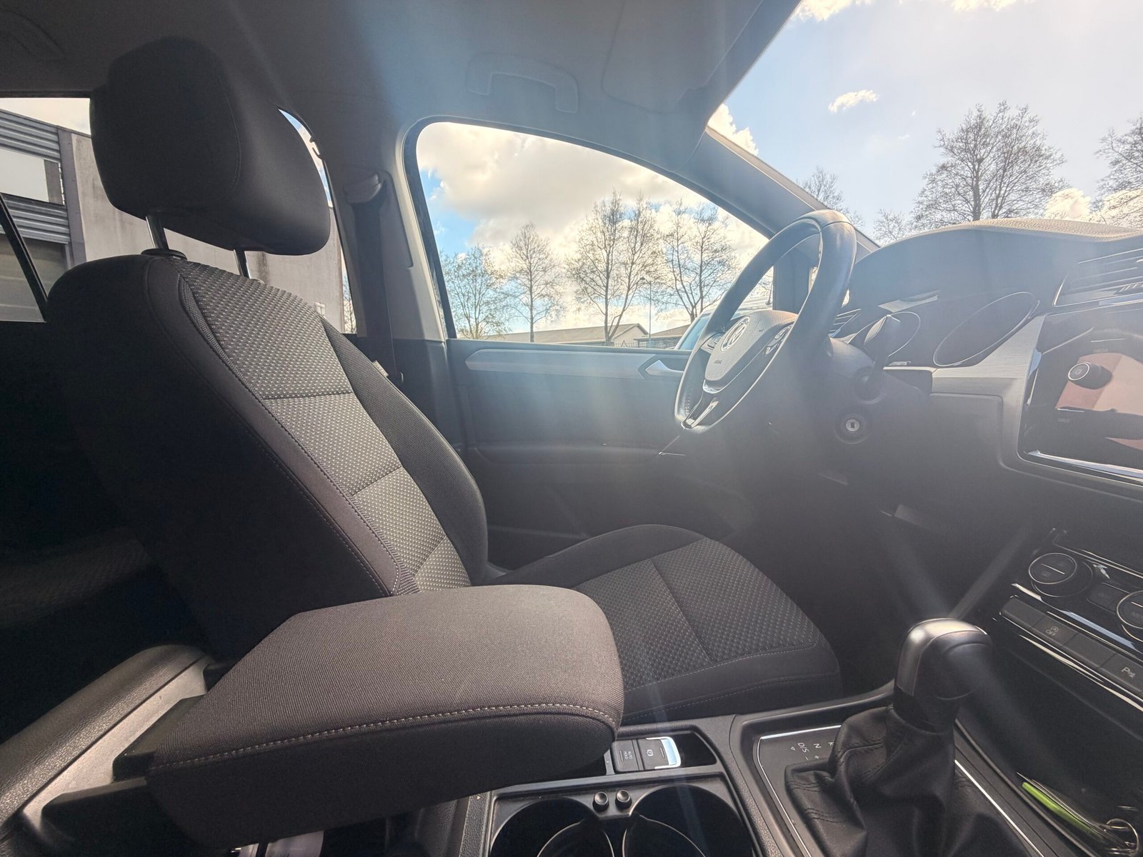 VOLKSWAGEN Touran II 2.0 TDI 16V BlueMotion DSG7 150 cv Boîte auto Lounge Business